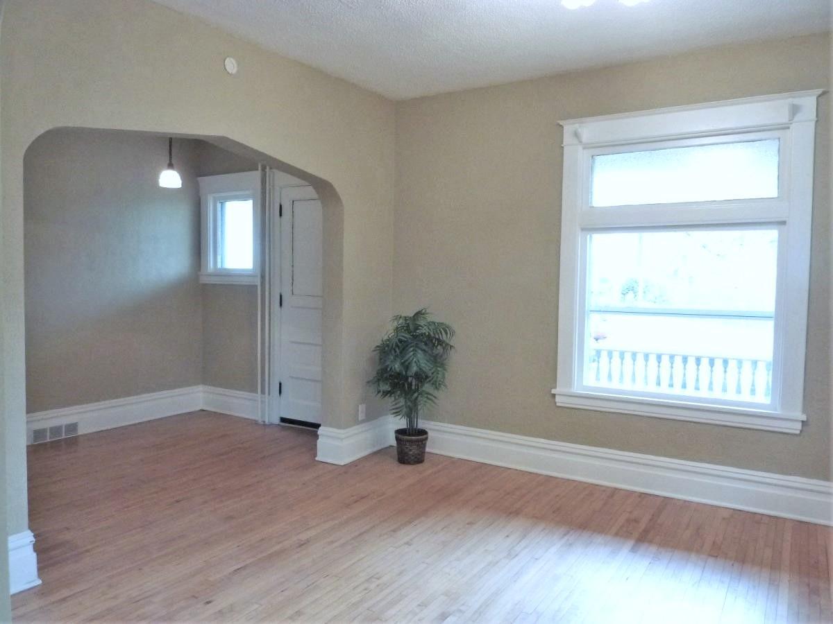 View of Residential Income at 738 Magnolia Avenue, Saint Paul MN 55106, Saint Paul (11 of 30) - Mike Wilen | Minnesota Team Real Estate