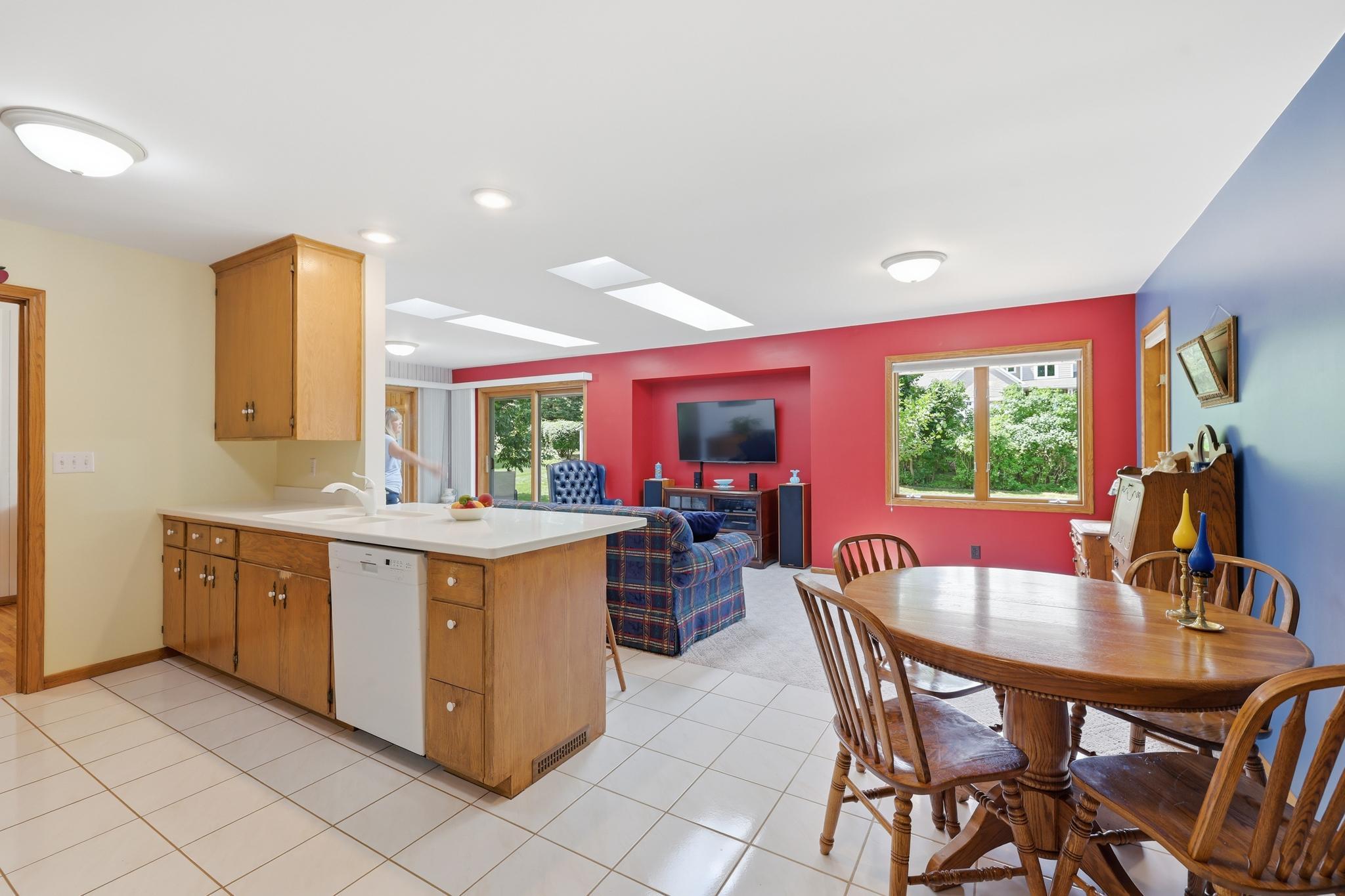 View of Residential at 5356 Holiday Road, Minnetonka MN 55345, Minnetonka (19 of 43) - Mike Wilen | Minnesota Team Real Estate