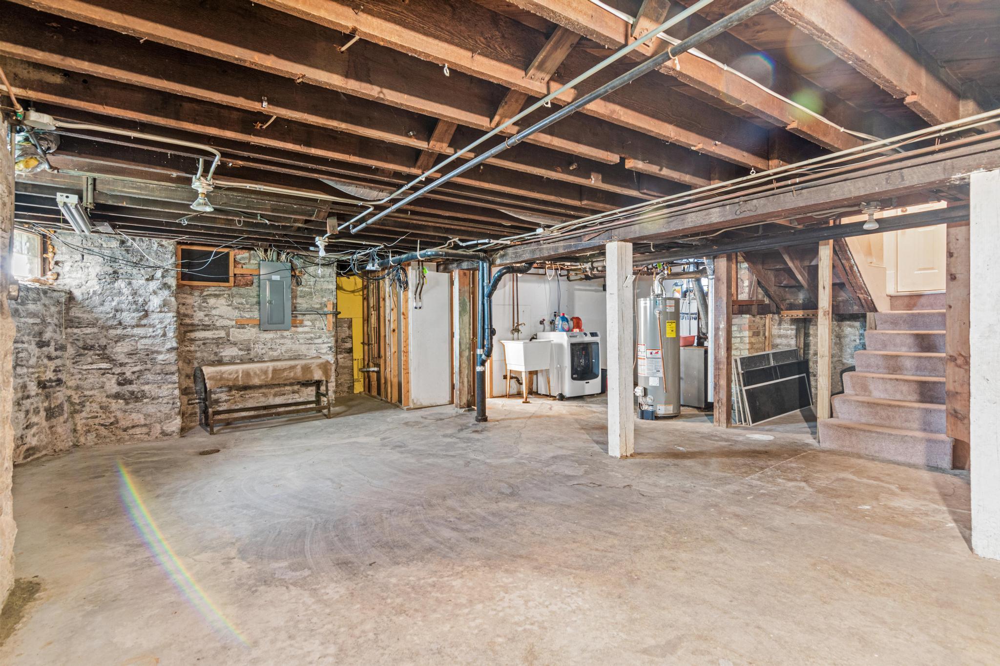 View of Residential at 1870 Laurel Avenue, Saint Paul MN 55104, Saint Paul (22 of 28) - Mike Wilen | Minnesota Team Real Estate