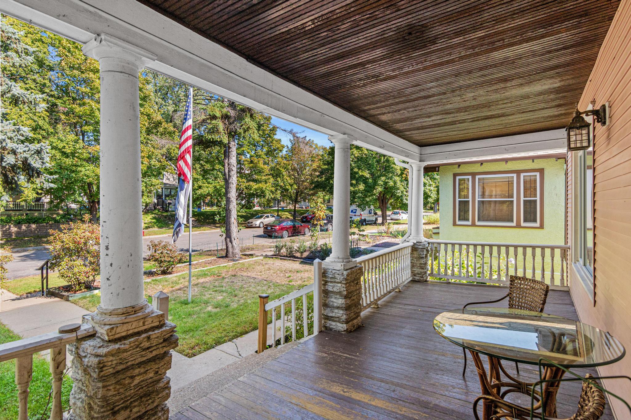 View of Residential at 1870 Laurel Avenue, Saint Paul MN 55104, Saint Paul (2 of 28) - Mike Wilen | Minnesota Team Real Estate