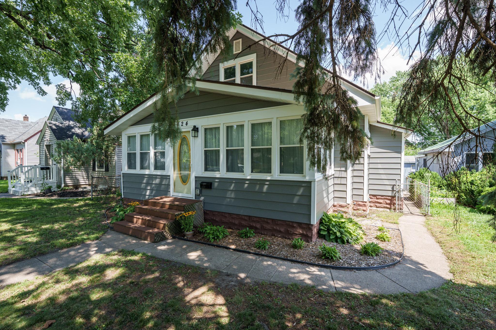 View of Residential at 424 16th Avenue, South Saint Paul MN 55075, South Saint Paul (2 of 47) - Mike Wilen | Minnesota Team Real Estate