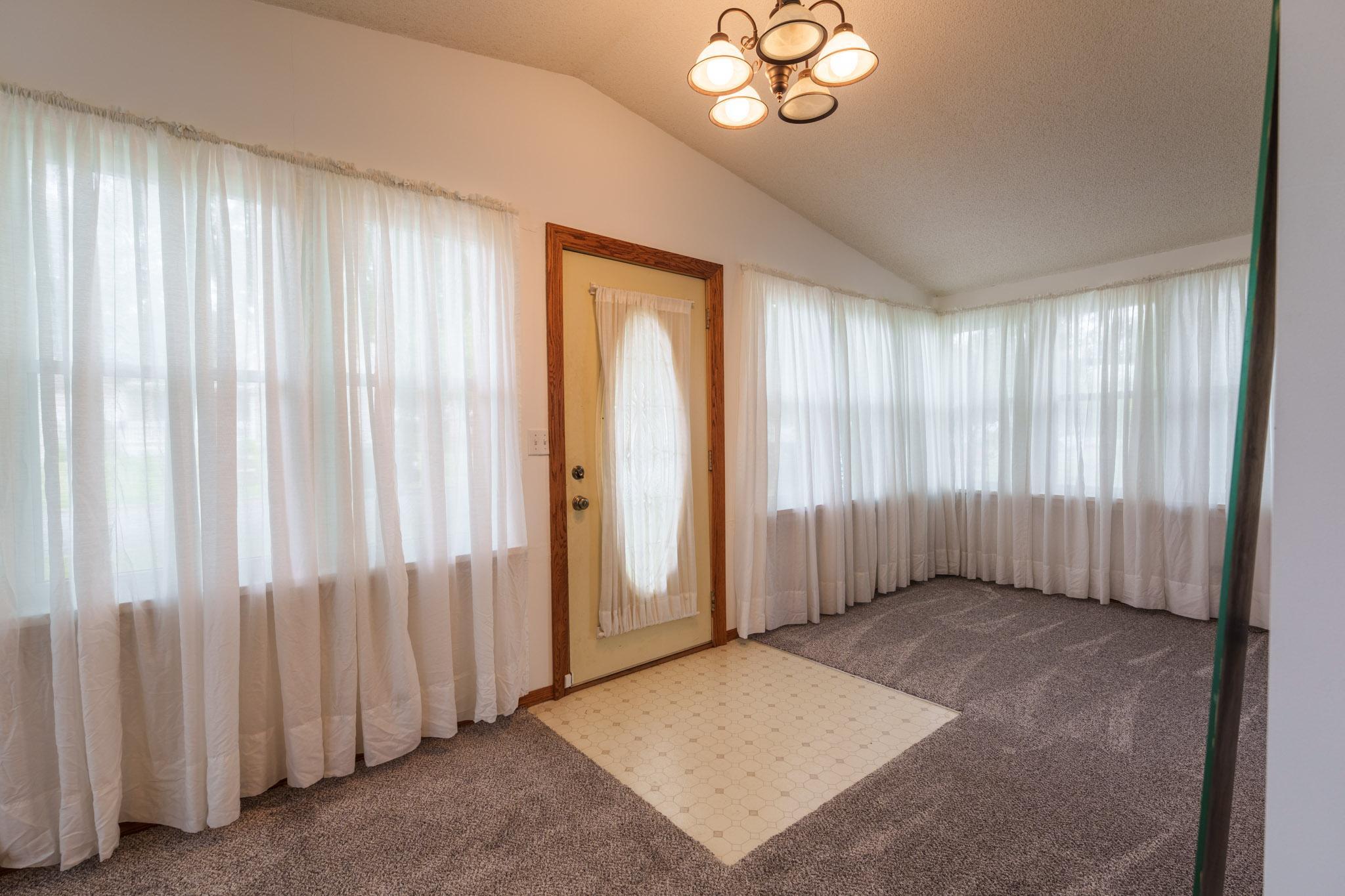 View of Residential at 424 16th Avenue, South Saint Paul MN 55075, South Saint Paul (3 of 47) - Mike Wilen | Minnesota Team Real Estate