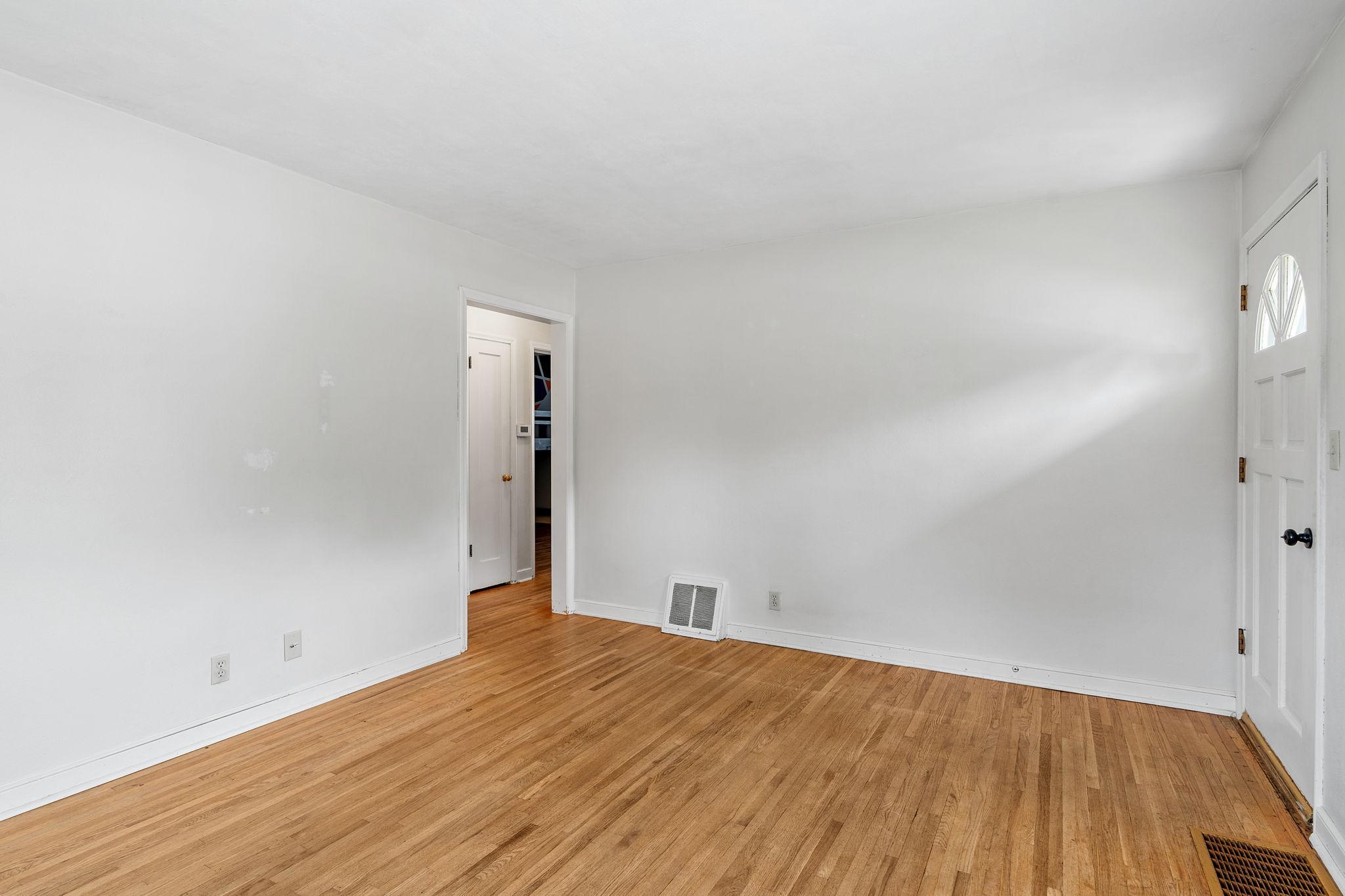 View of Residential at 2099 Minnehaha Avenue, Saint Paul MN 55119, Saint Paul (8 of 45) - Mike Wilen | Minnesota Team Real Estate