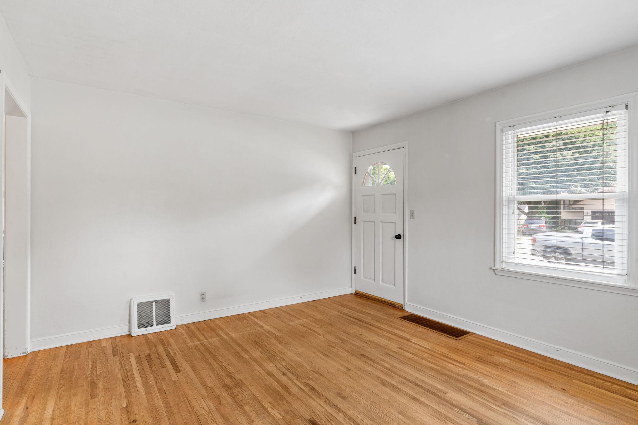 View of Residential at 2099 Minnehaha Avenue, Saint Paul MN 55119, Saint Paul (4 of 45) - Mike Wilen | Minnesota Team Real Estate