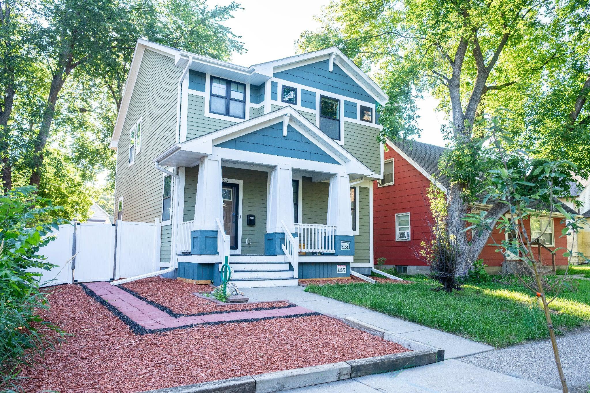 View of Residential at 2611 James Avenue, Minneapolis MN 55411, Minneapolis (2 of 31) - Mike Wilen | Minnesota Team Real Estate