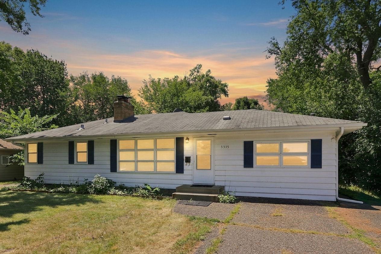 View of Residential at 5355 Northport Drive, Brooklyn Center MN 55429, Brooklyn Center (35 of 38) - Mike Wilen | Minnesota Team Real Estate