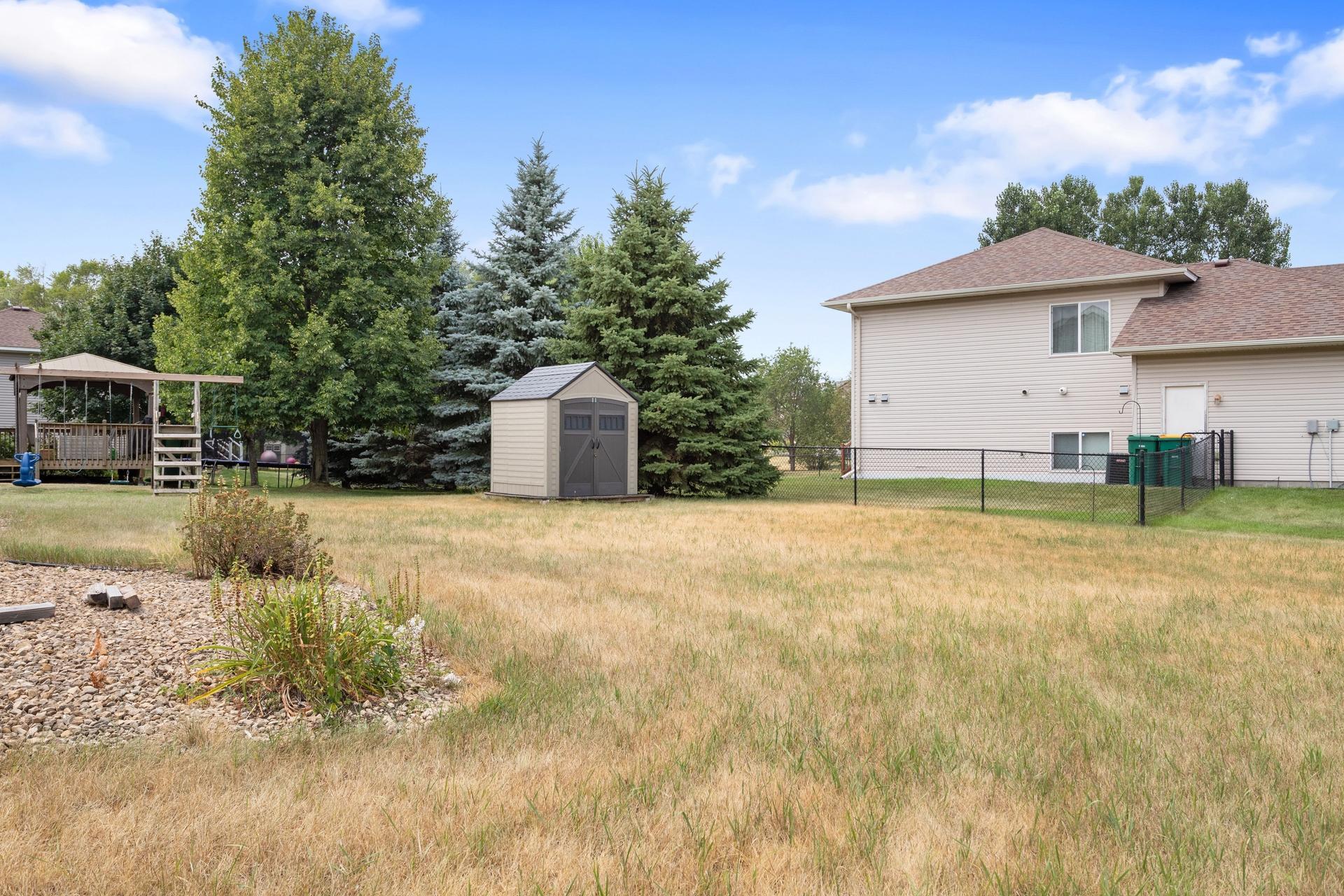 View of Residential at 10049 Butternut Court, Brooklyn Park MN 55443, Brooklyn Park (25 of 30) - Mike Wilen | Minnesota Team Real Estate