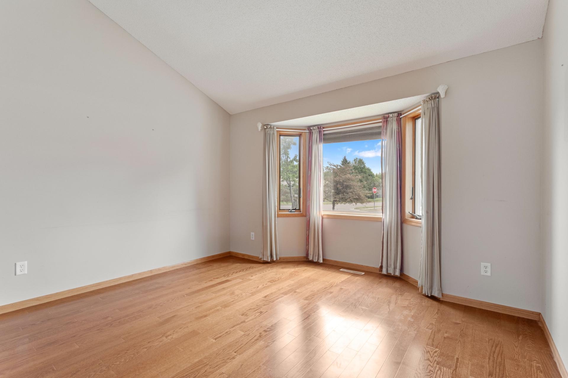 View of Residential at 10049 Butternut Court, Brooklyn Park MN 55443, Brooklyn Park (11 of 30) - Mike Wilen | Minnesota Team Real Estate