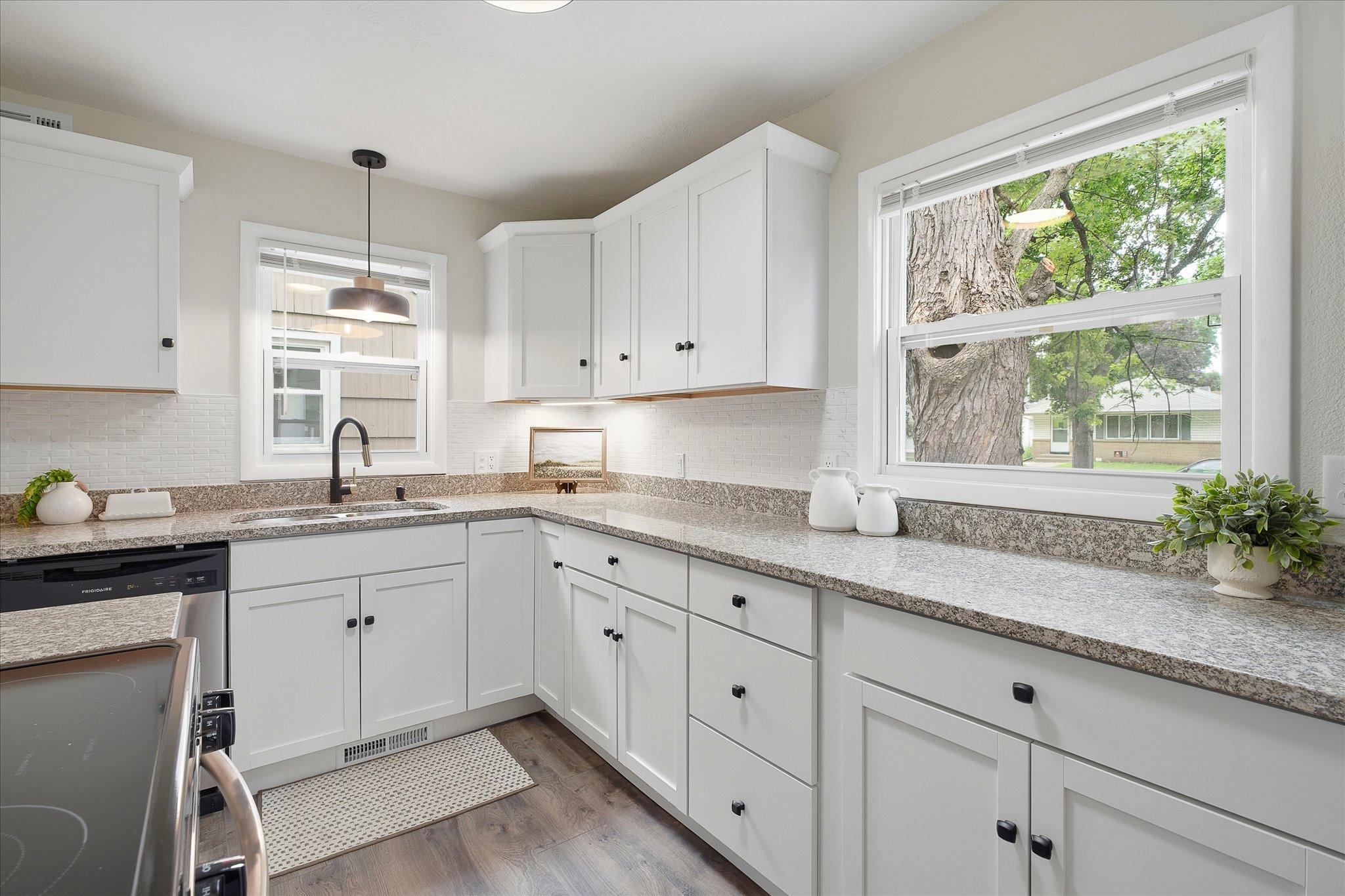 View of Residential at 5609 27th Avenue, Minneapolis MN 55417, Minneapolis (12 of 43) - Mike Wilen | Minnesota Team Real Estate