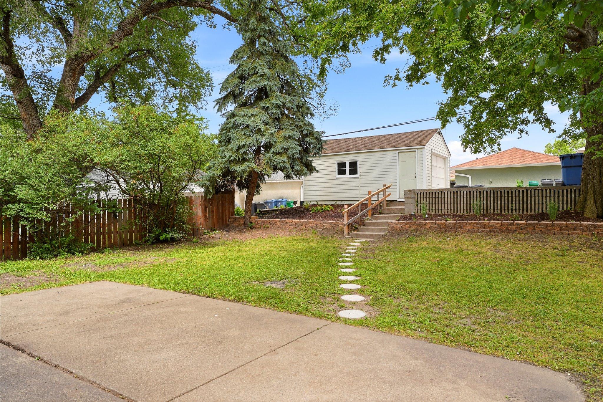 View of Residential at 5609 27th Avenue, Minneapolis MN 55417, Minneapolis (36 of 43) - Mike Wilen | Minnesota Team Real Estate