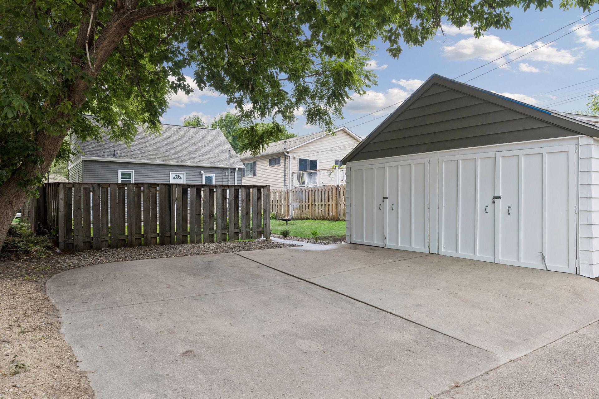 View of Residential at 870 22nd Avenue, Minneapolis MN 55414, Minneapolis (38 of 46) - Mike Wilen | Minnesota Team Real Estate