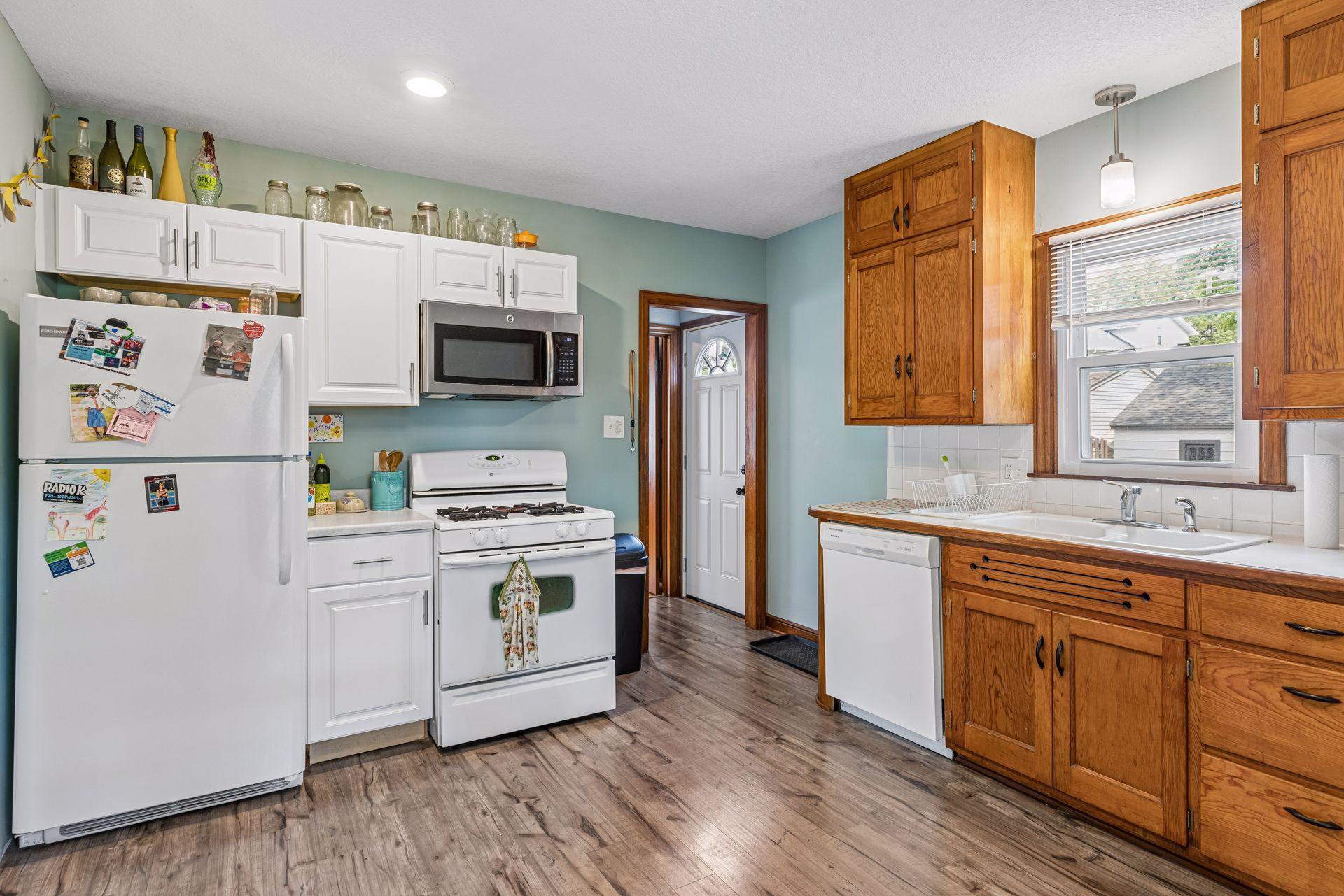 View of Residential at 870 22nd Avenue, Minneapolis MN 55414, Minneapolis (14 of 46) - Mike Wilen | Minnesota Team Real Estate
