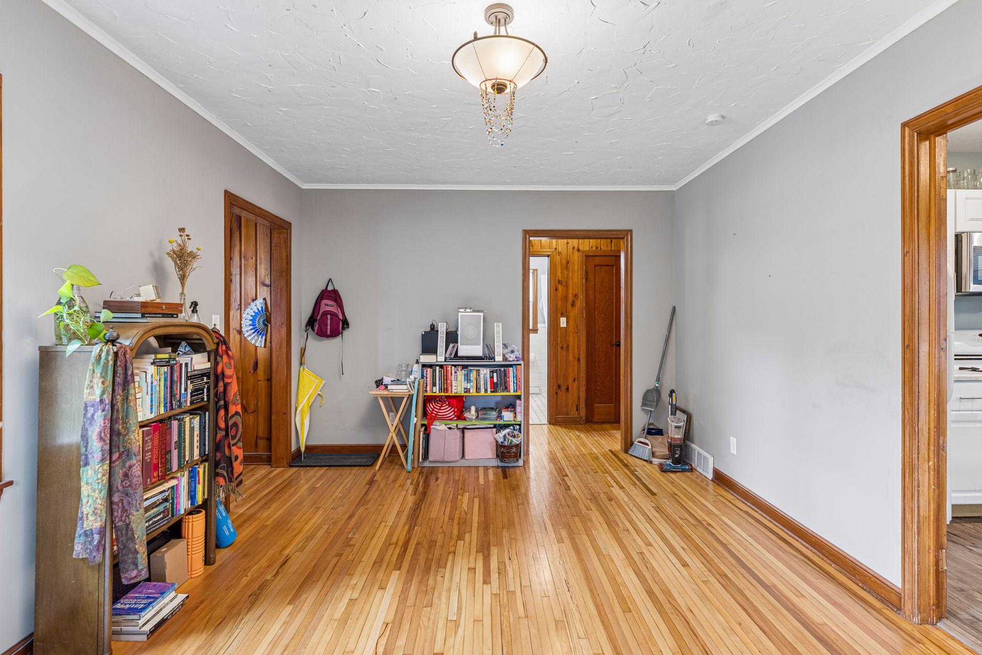 View of Residential at 870 22nd Avenue, Minneapolis MN 55414, Minneapolis (10 of 46) - Mike Wilen | Minnesota Team Real Estate