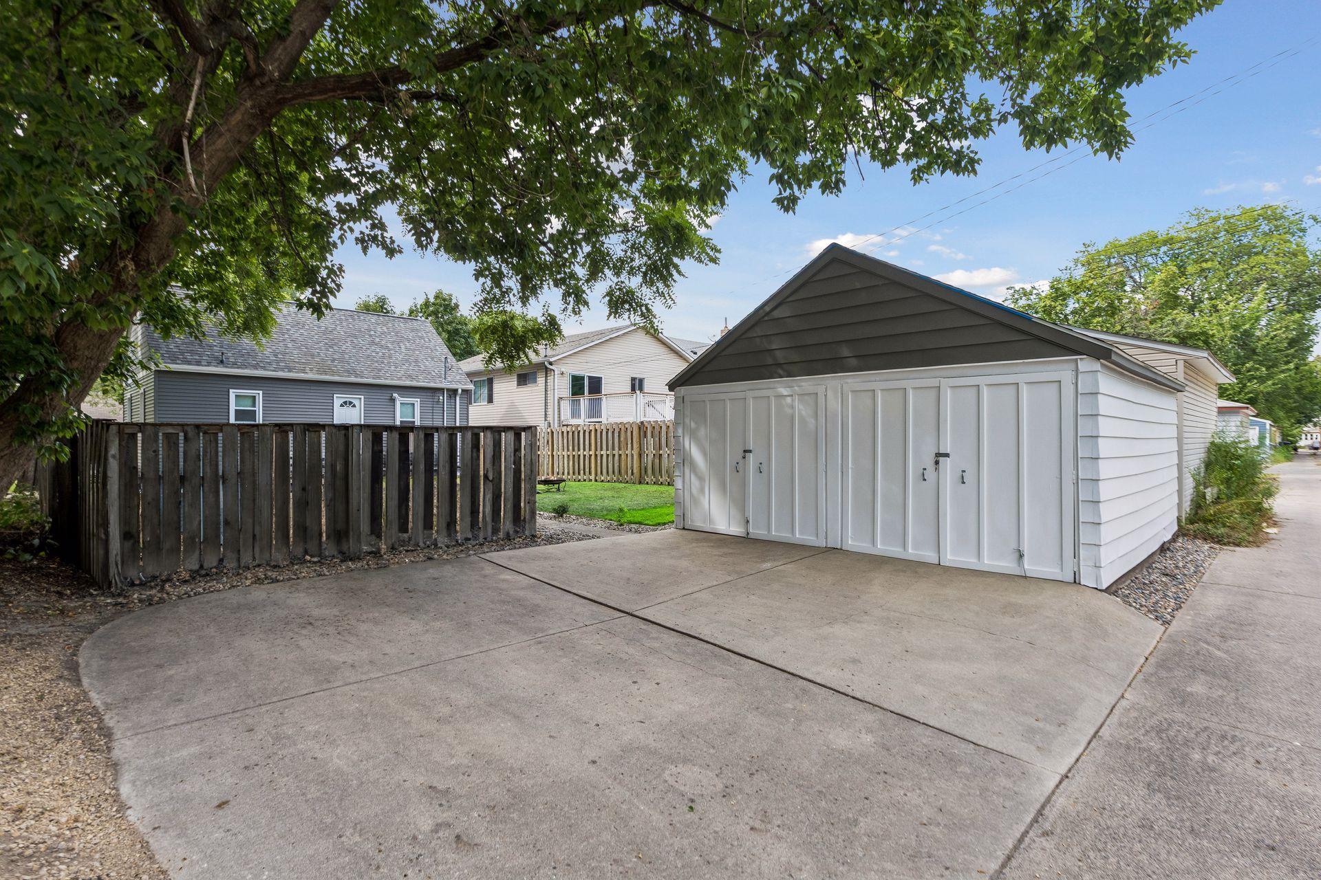 View of Residential at 870 22nd Avenue, Minneapolis MN 55414, Minneapolis (42 of 46) - Mike Wilen | Minnesota Team Real Estate