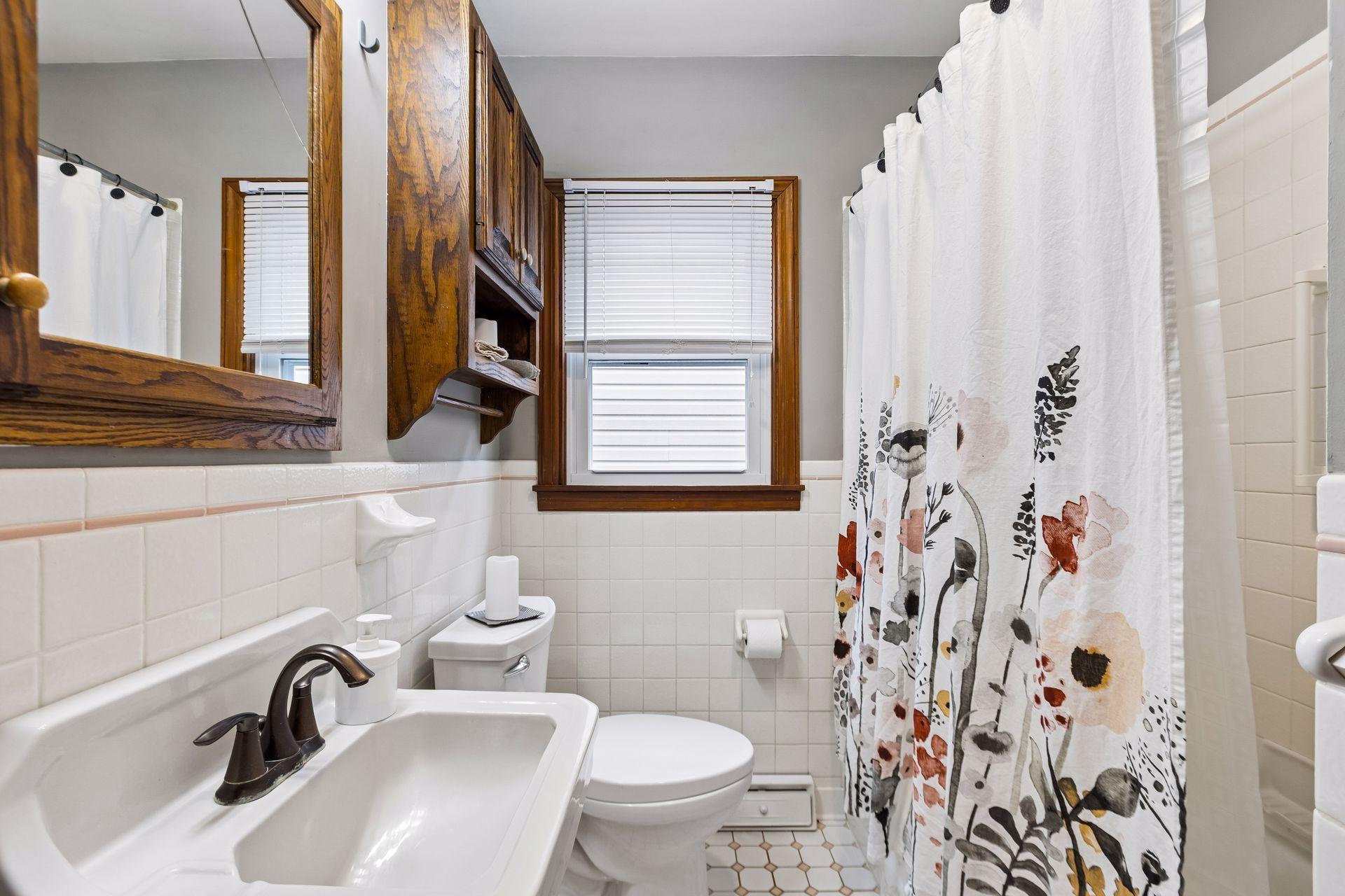 View of Residential at 870 22nd Avenue, Minneapolis MN 55414, Minneapolis (21 of 46) - Mike Wilen | Minnesota Team Real Estate