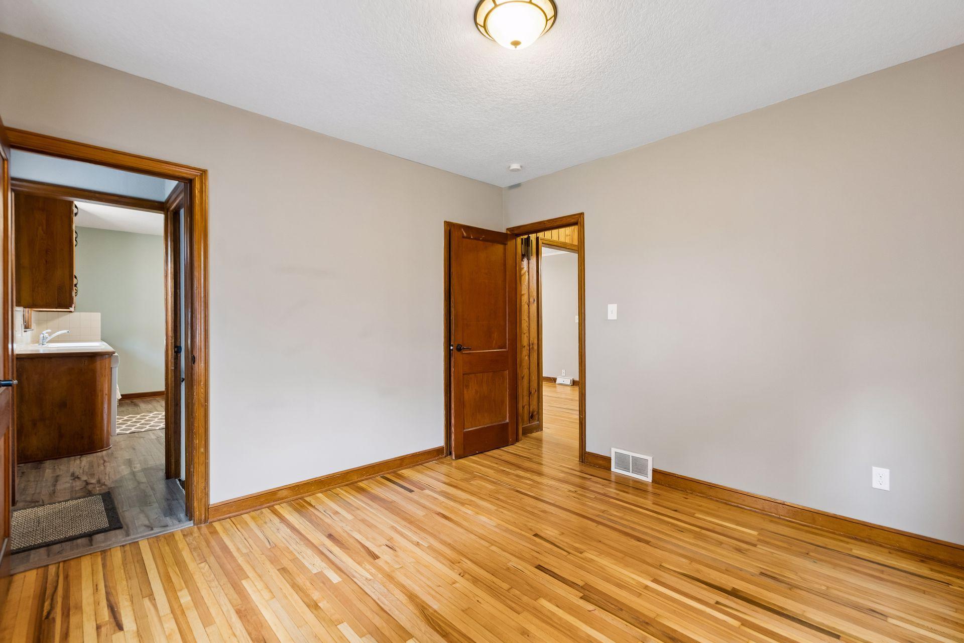 View of Residential at 870 22nd Avenue, Minneapolis MN 55414, Minneapolis (19 of 46) - Mike Wilen | Minnesota Team Real Estate