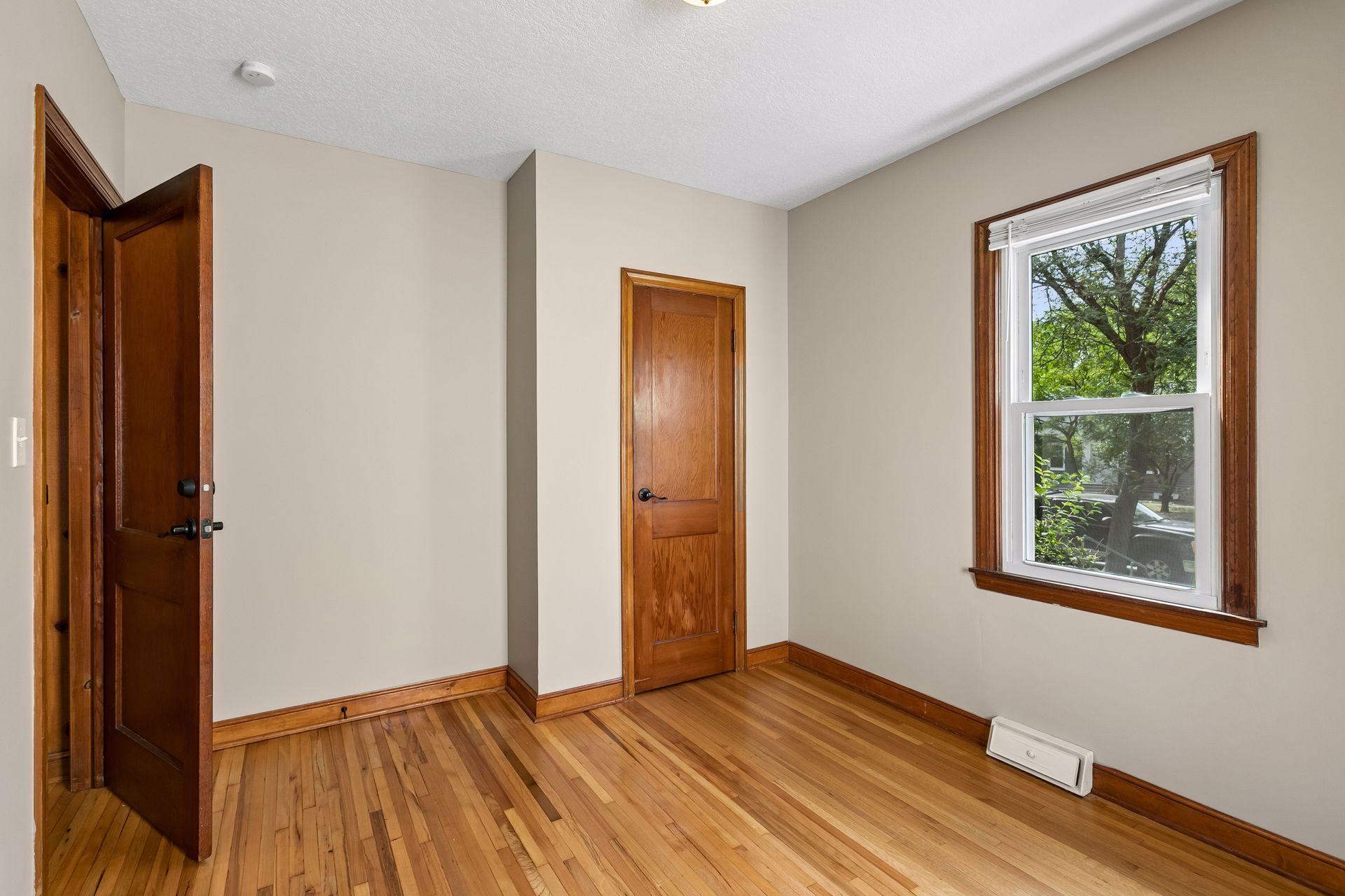 View of Residential at 870 22nd Avenue, Minneapolis MN 55414, Minneapolis (27 of 46) - Mike Wilen | Minnesota Team Real Estate