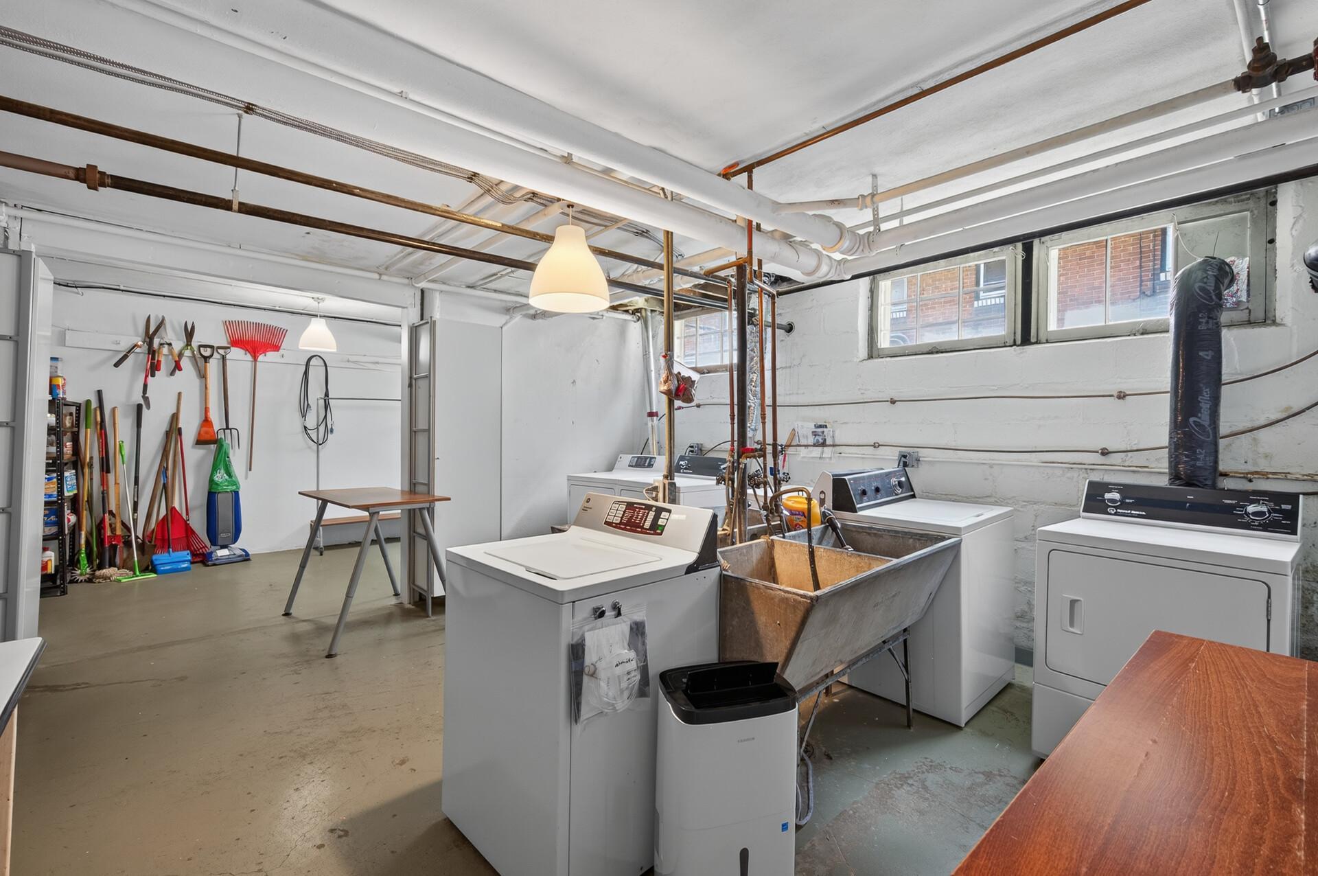 View of Residential at 3701 Grand Avenue #3, Minneapolis MN 55409, Minneapolis (16 of 19) - Mike Wilen | Minnesota Team Real Estate
