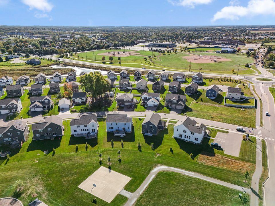 View of Residential at 916 Foxglove Terrace, Waconia MN 55387, Waconia (34 of 47) - Mike Wilen | Minnesota Team Real Estate