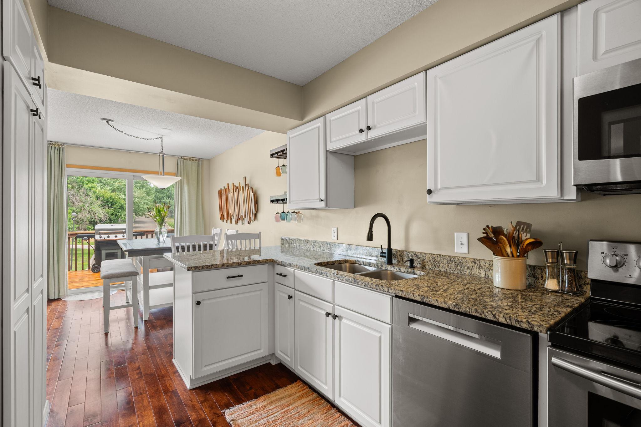 View of Residential at 9257 Dartford Road, Woodbury MN 55125, Woodbury (13 of 33) - Mike Wilen | Minnesota Team Real Estate