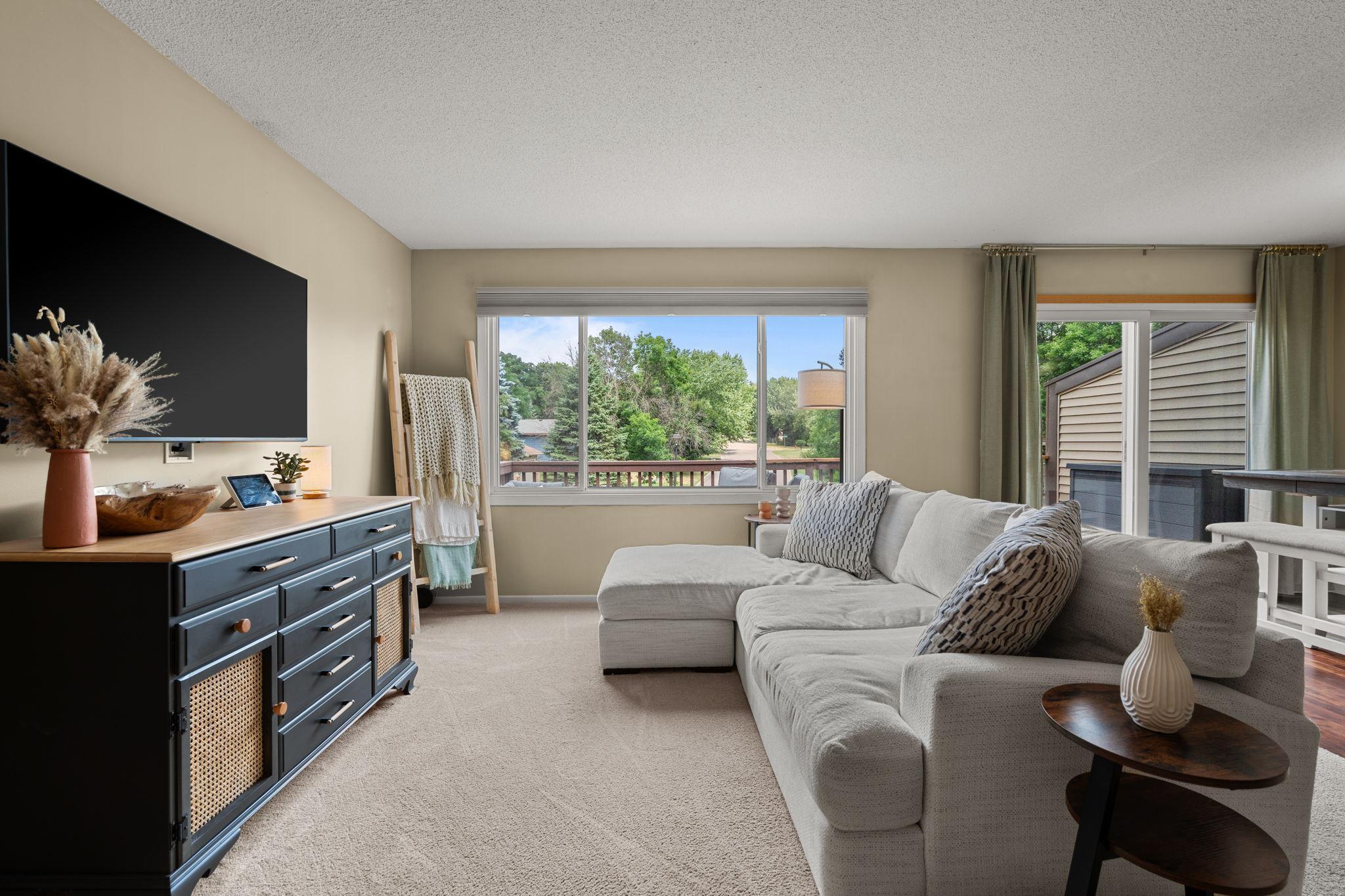 View of Residential at 9257 Dartford Road, Woodbury MN 55125, Woodbury (5 of 33) - Mike Wilen | Minnesota Team Real Estate