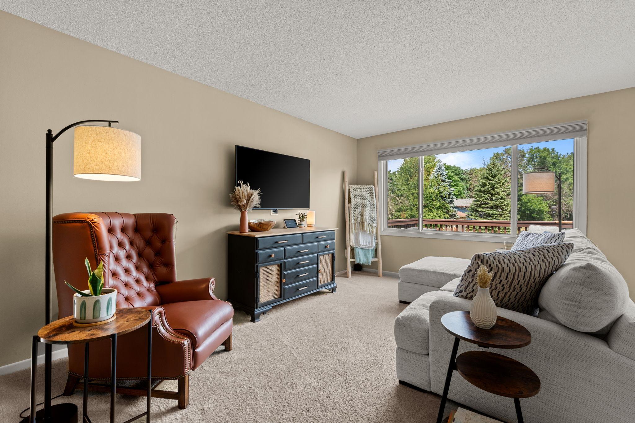 View of Residential at 9257 Dartford Road, Woodbury MN 55125, Woodbury (8 of 33) - Mike Wilen | Minnesota Team Real Estate