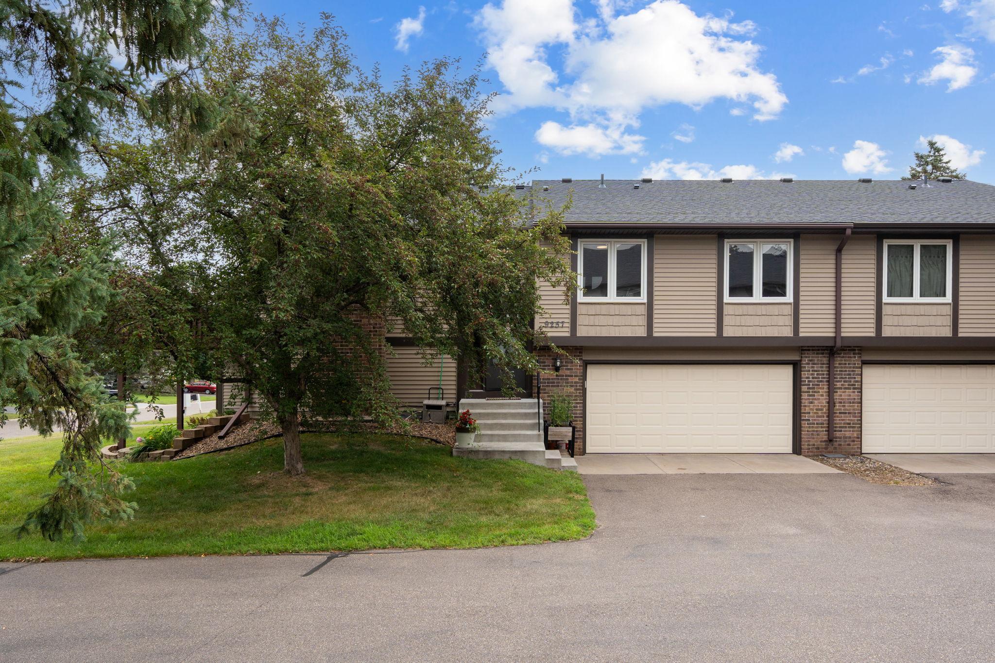 View of Residential at 9257 Dartford Road, Woodbury MN 55125, Woodbury (32 of 33) - Mike Wilen | Minnesota Team Real Estate