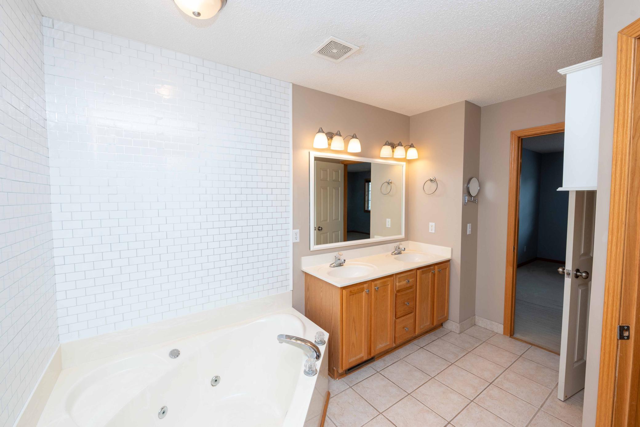 View of Residential at 8663 Quarry Ridge Lane #F, Woodbury MN 55125, Woodbury (10 of 49) - Mike Wilen | Minnesota Team Real Estate