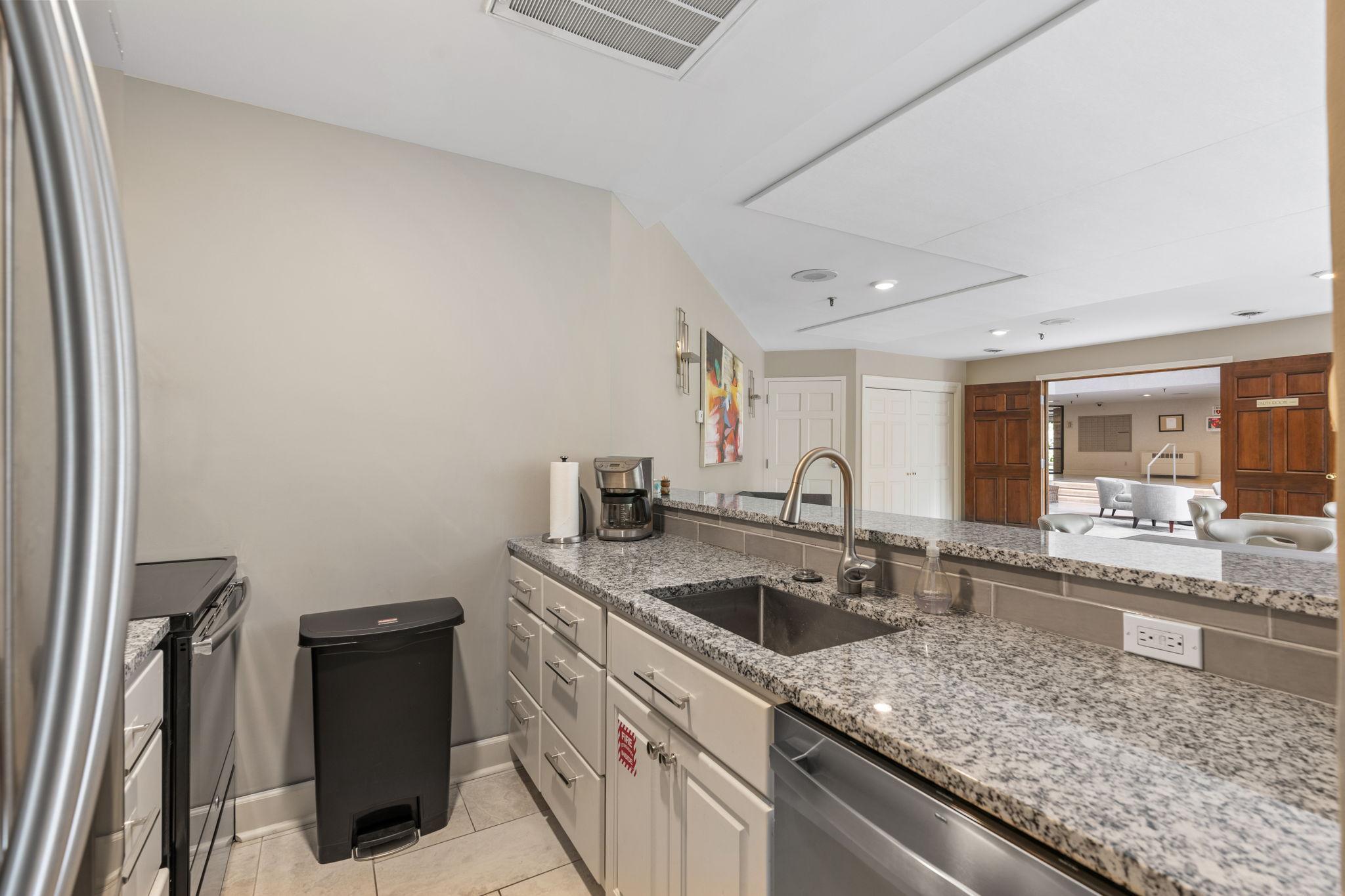 View of Residential at 12700 Sherwood Place #112, Minnetonka MN 55305, Minnetonka (40 of 48) - Mike Wilen | Minnesota Team Real Estate