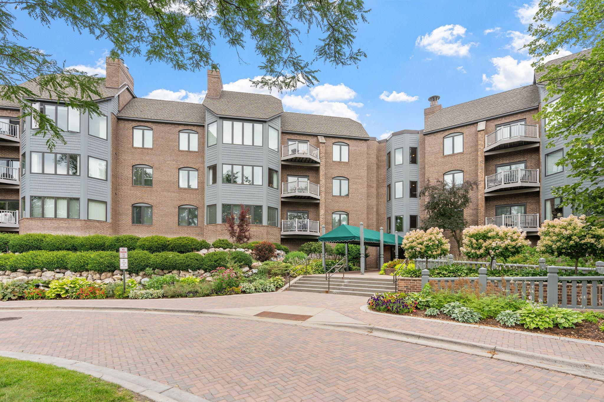 View of Residential at 12700 Sherwood Place #112, Minnetonka MN 55305, Minnetonka (3 of 48) - Mike Wilen | Minnesota Team Real Estate