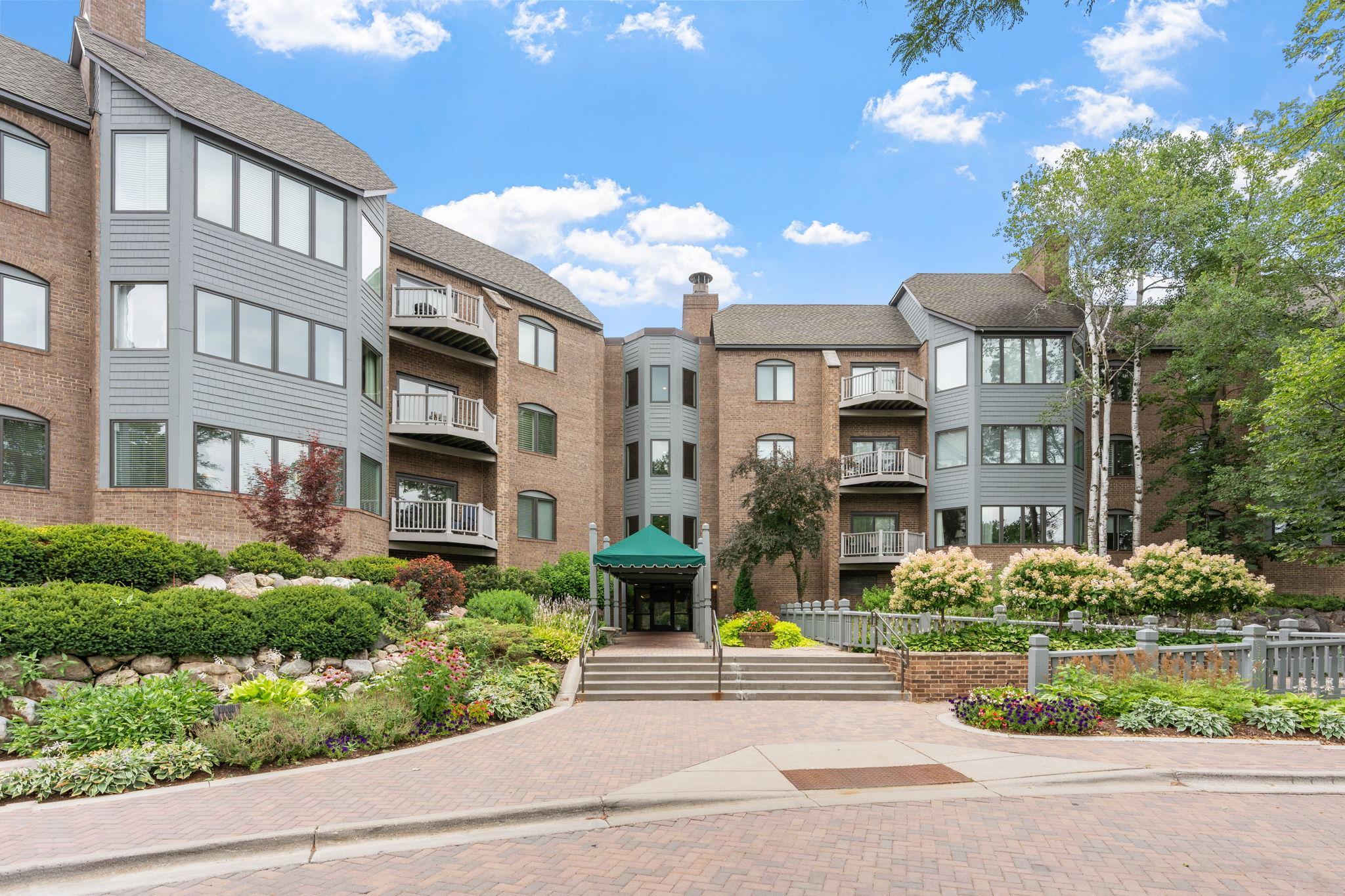 View of Residential at 12700 Sherwood Place #112, Minnetonka MN 55305, Minnetonka (2 of 48) - Mike Wilen | Minnesota Team Real Estate