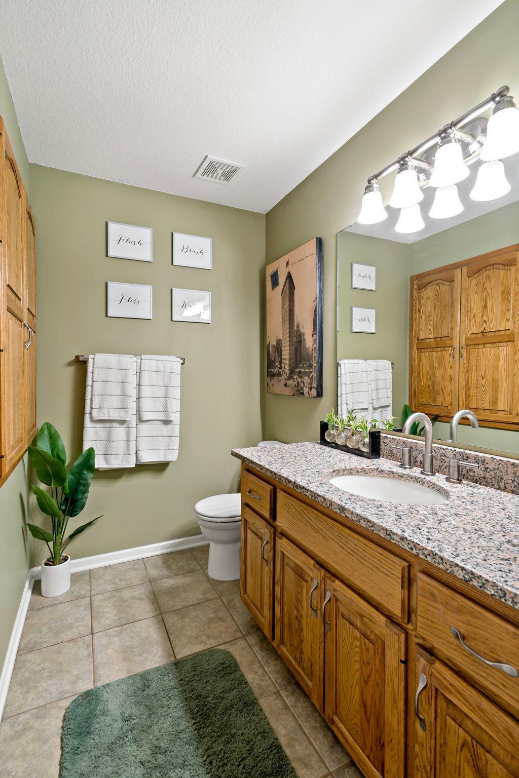 View of Residential at 842 Sterling Street, Maplewood MN 55119, Maplewood (26 of 60) - Mike Wilen | Minnesota Team Real Estate