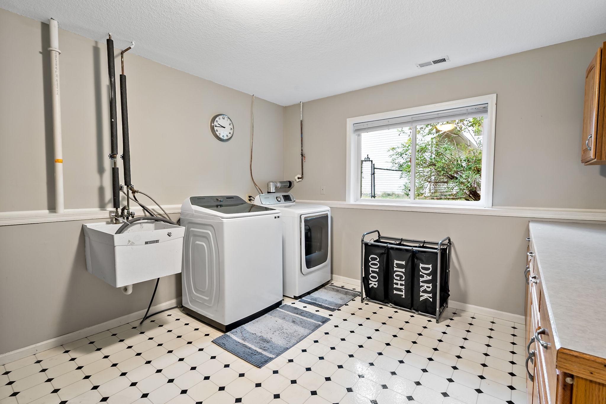 View of Residential at 842 Sterling Street, Maplewood MN 55119, Maplewood (43 of 60) - Mike Wilen | Minnesota Team Real Estate