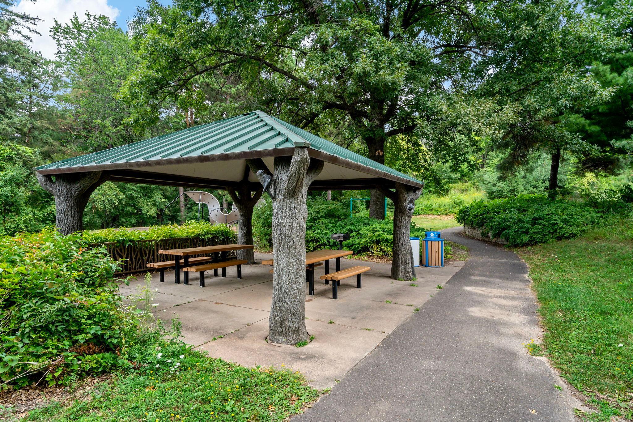 View of Residential at 842 Sterling Street, Maplewood MN 55119, Maplewood (55 of 60) - Mike Wilen | Minnesota Team Real Estate
