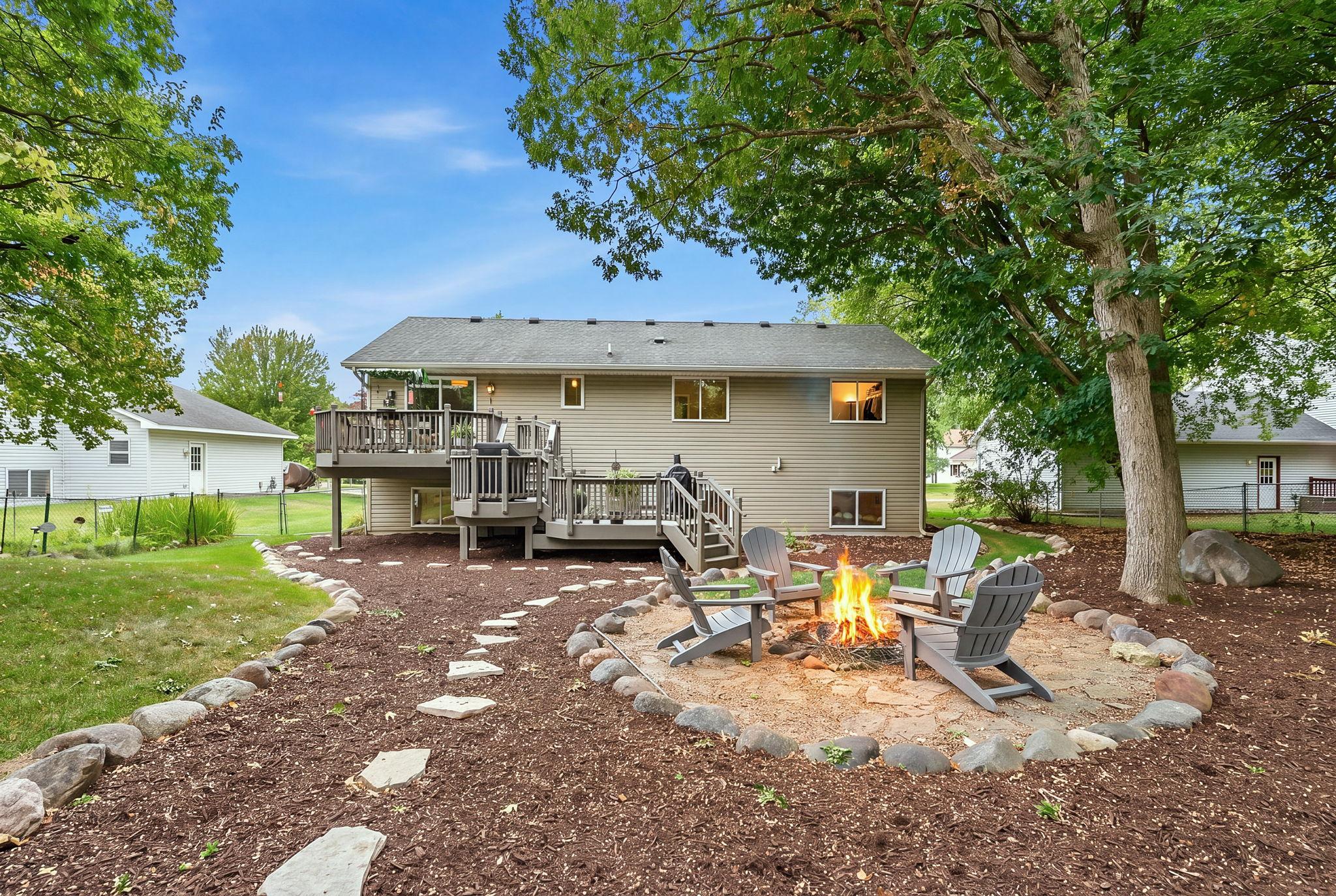 View of Residential at 842 Sterling Street, Maplewood MN 55119, Maplewood (50 of 60) - Mike Wilen | Minnesota Team Real Estate