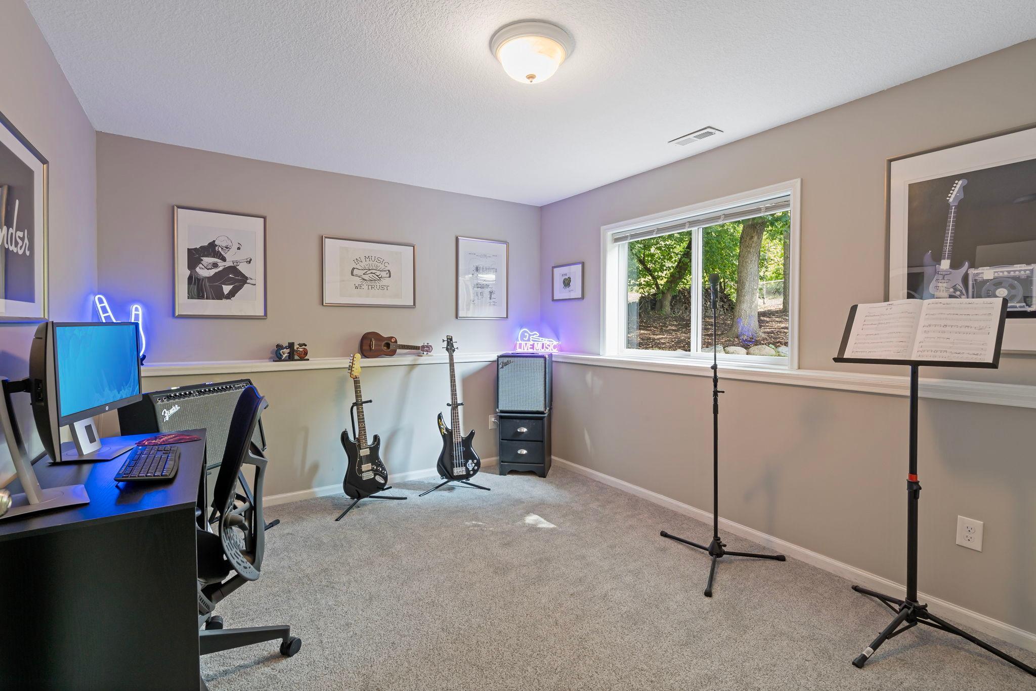 View of Residential at 842 Sterling Street, Maplewood MN 55119, Maplewood (38 of 60) - Mike Wilen | Minnesota Team Real Estate