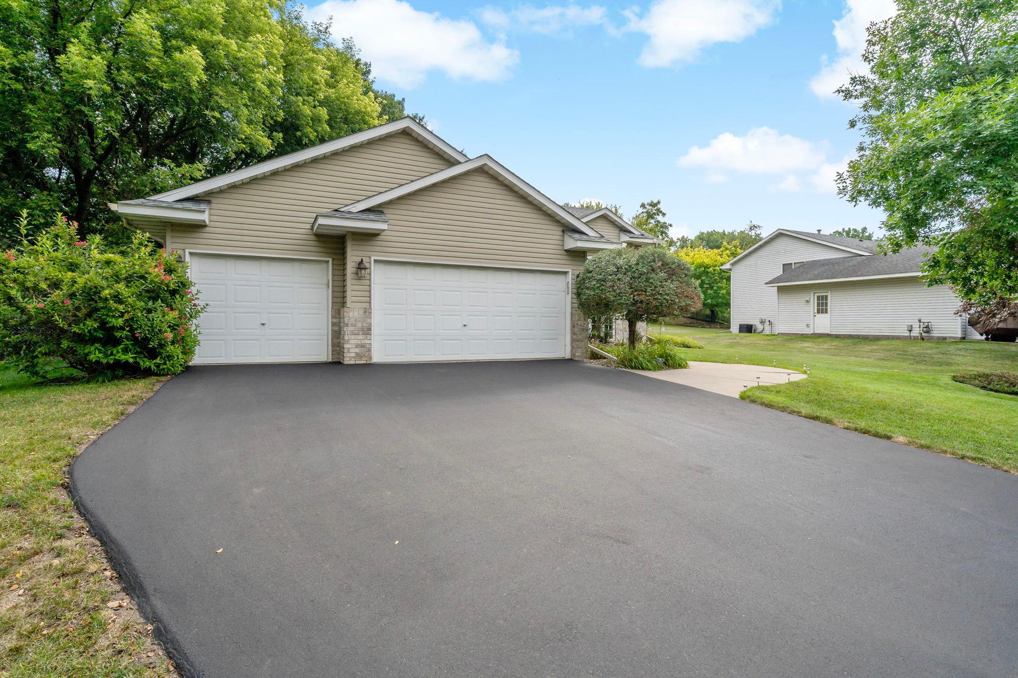 View of Residential at 842 Sterling Street, Maplewood MN 55119, Maplewood (58 of 60) - Mike Wilen | Minnesota Team Real Estate