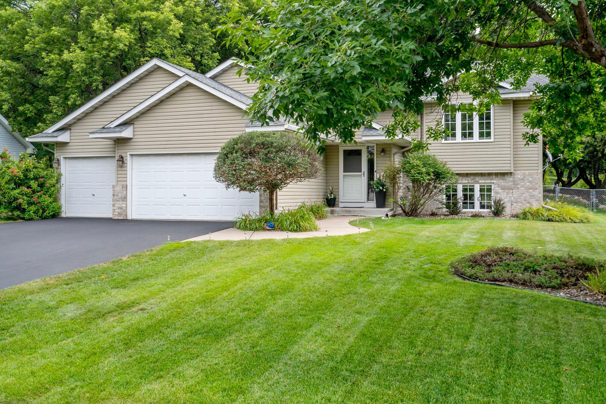 View of Residential at 842 Sterling Street, Maplewood MN 55119, Maplewood (59 of 60) - Mike Wilen | Minnesota Team Real Estate
