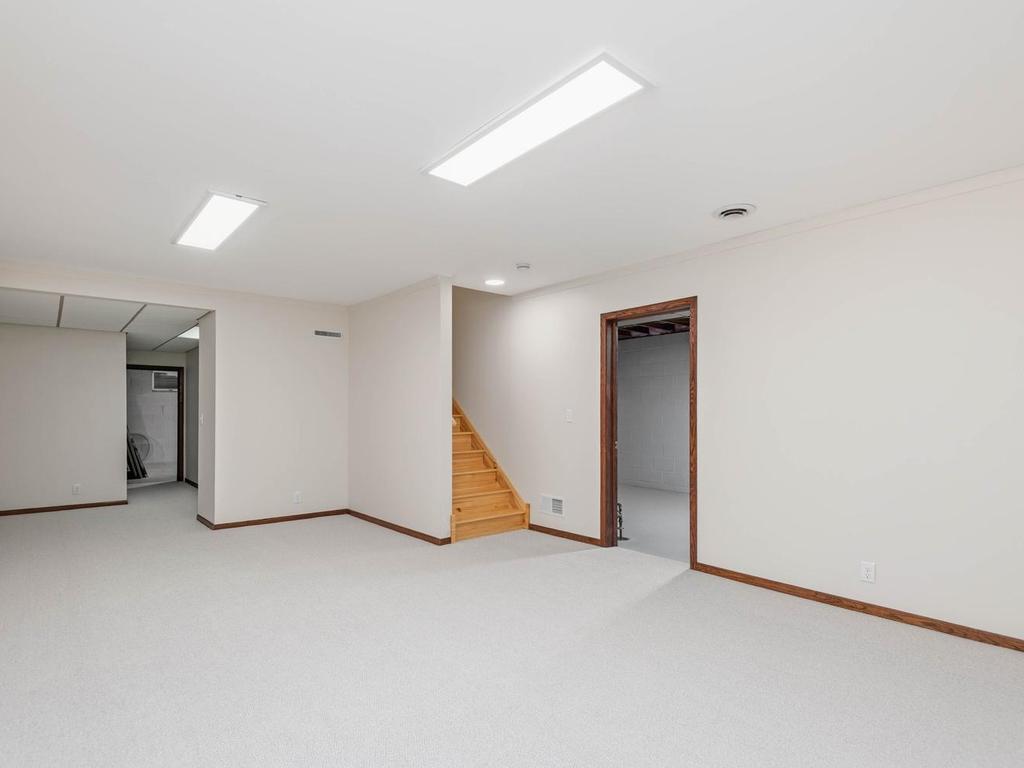 View of Residential at 4816 Kingsdale Drive, Bloomington MN 55437, Bloomington (42 of 52) - Mike Wilen | Minnesota Team Real Estate