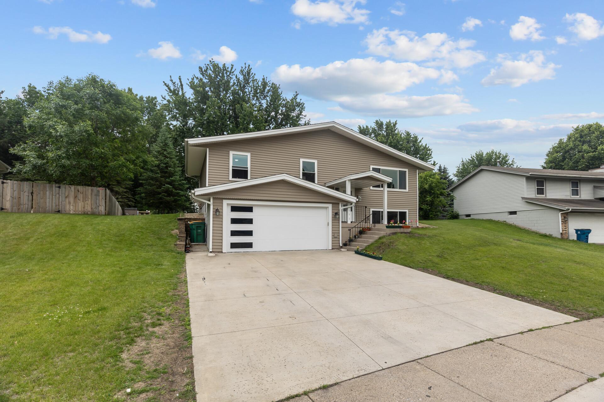 View of Residential at 4990 148th Path, Apple Valley MN 55124, Apple Valley (2 of 42) - Mike Wilen | Minnesota Team Real Estate
