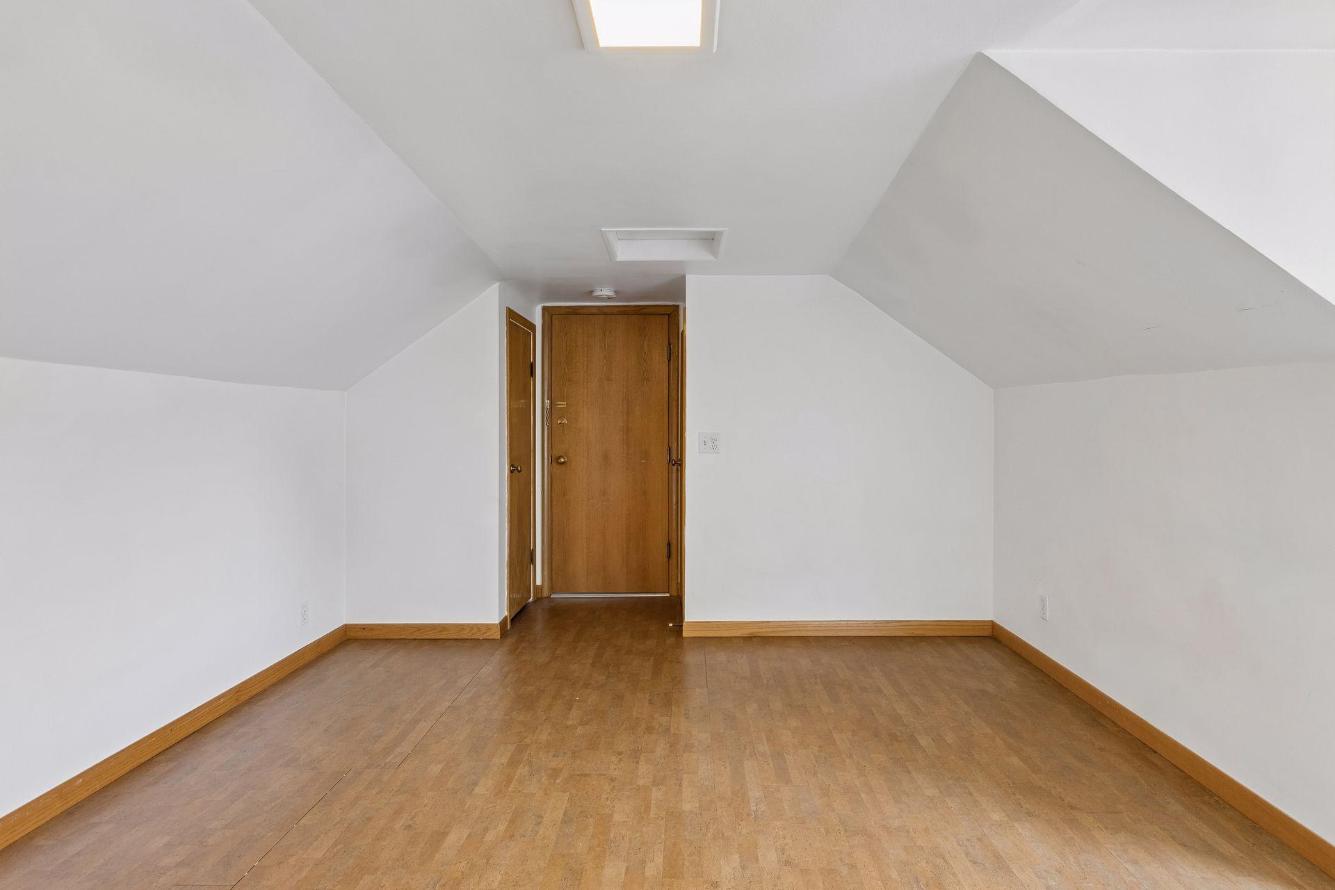 View of Residential Income at 1519 Adams Street, Minneapolis MN 55413, Minneapolis (24 of 31) - Mike Wilen | Minnesota Team Real Estate