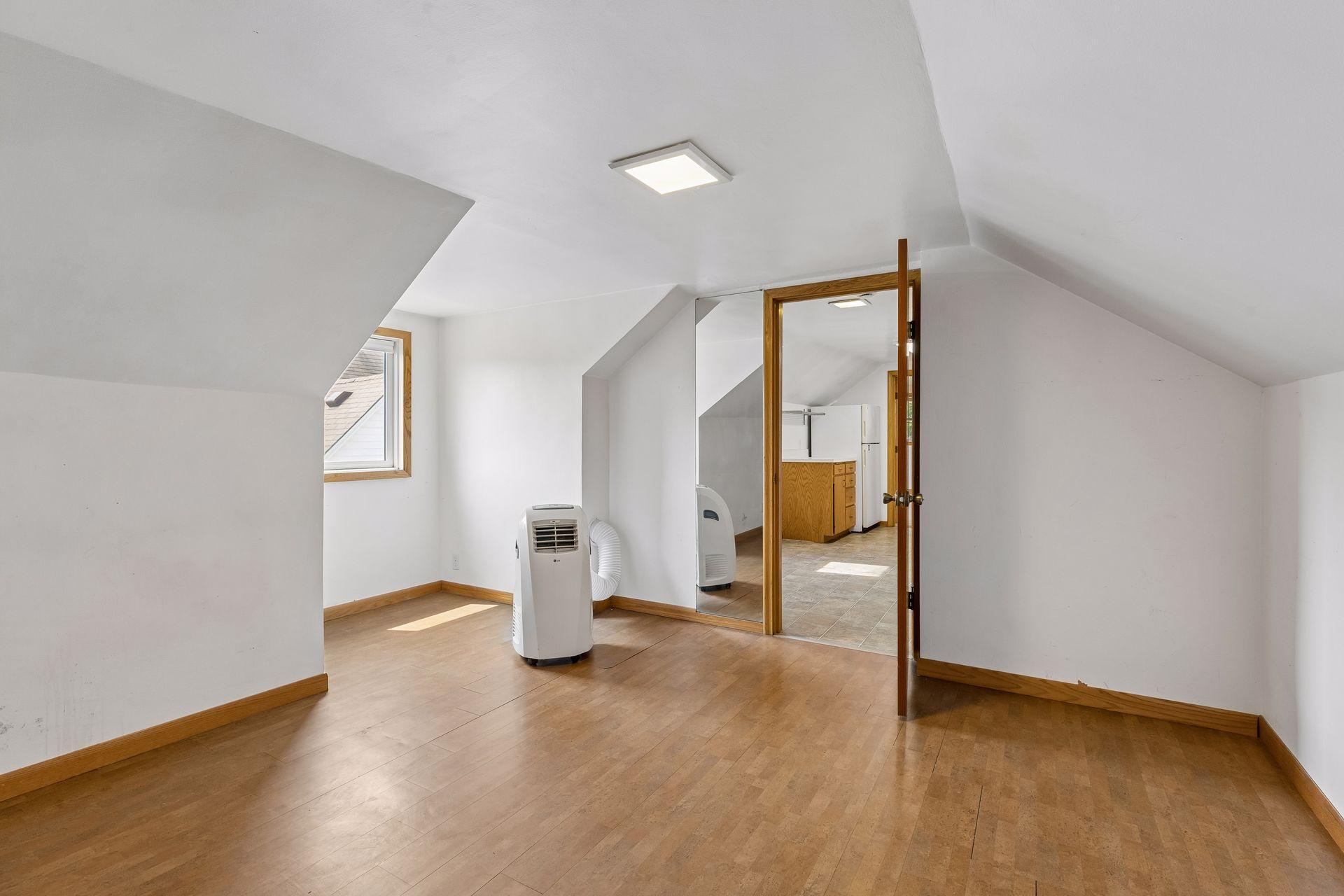 View of Residential Income at 1519 Adams Street, Minneapolis MN 55413, Minneapolis (23 of 31) - Mike Wilen | Minnesota Team Real Estate