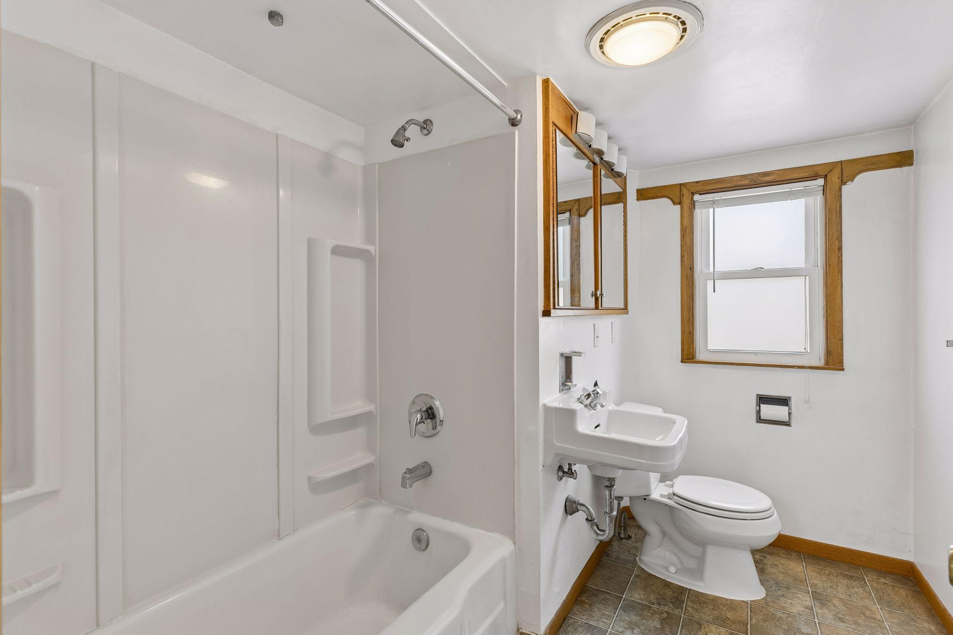 View of Residential Income at 1519 Adams Street, Minneapolis MN 55413, Minneapolis (22 of 31) - Mike Wilen | Minnesota Team Real Estate