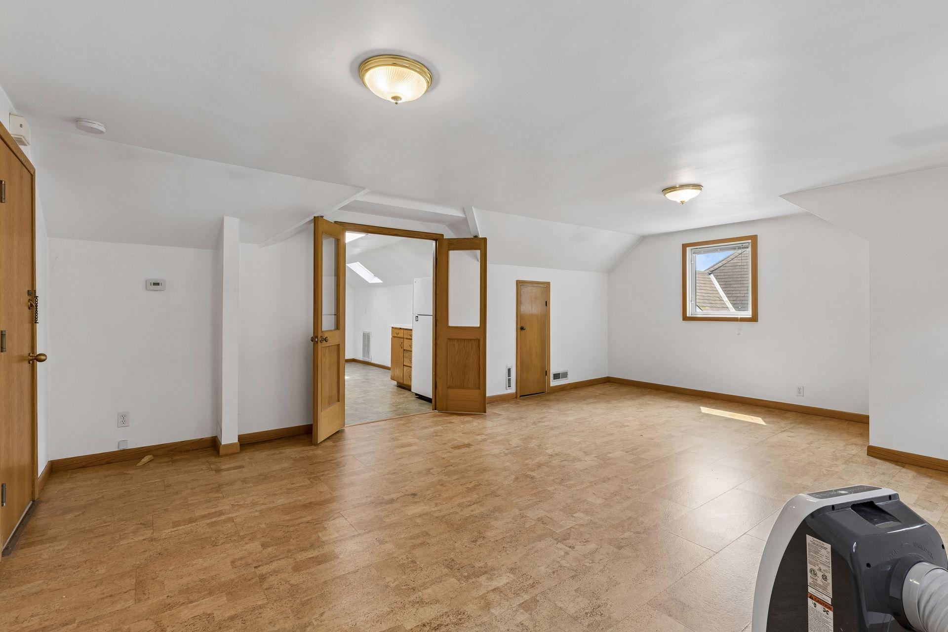View of Residential Income at 1519 Adams Street, Minneapolis MN 55413, Minneapolis (18 of 31) - Mike Wilen | Minnesota Team Real Estate