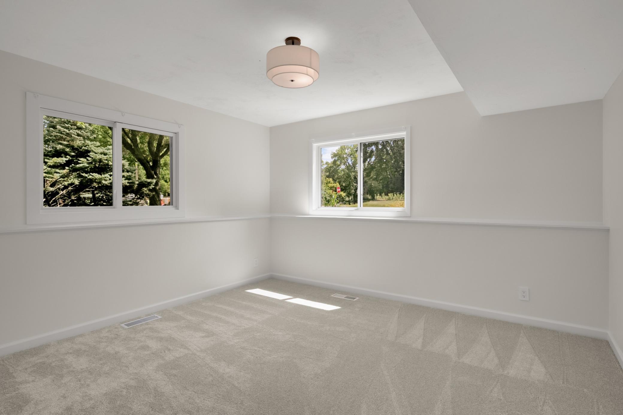 View of Residential at 8350 Amsden Ridge Drive, Bloomington MN 55438, Bloomington (21 of 24) - Mike Wilen | Minnesota Team Real Estate
