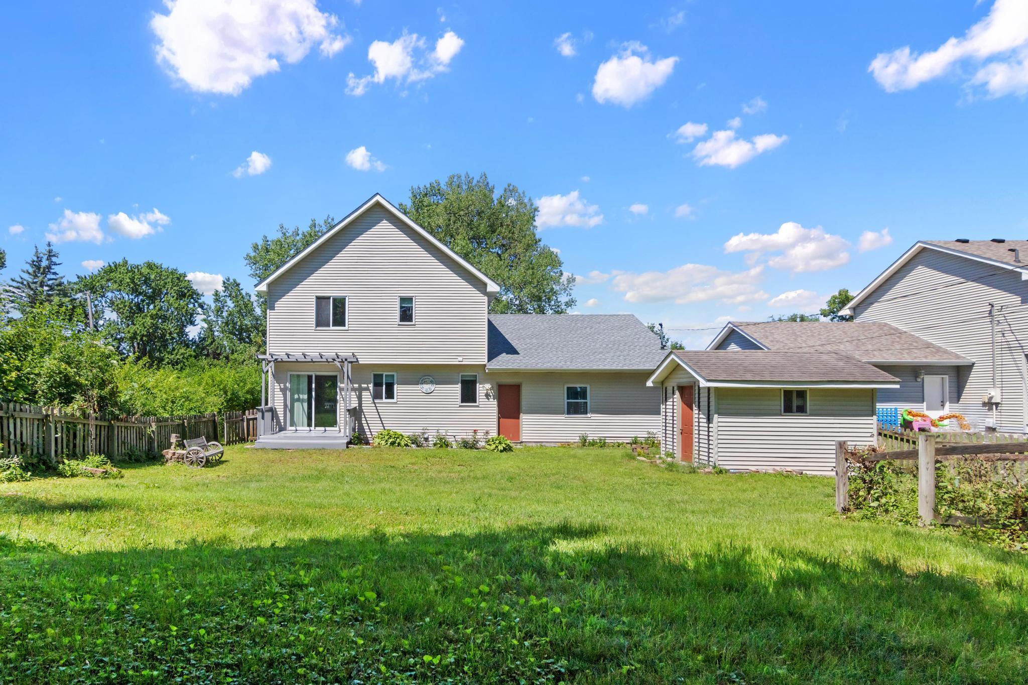 View of Residential at 1108 Mackubin Street, Saint Paul MN 55117, Saint Paul (39 of 44) - Mike Wilen | Minnesota Team Real Estate
