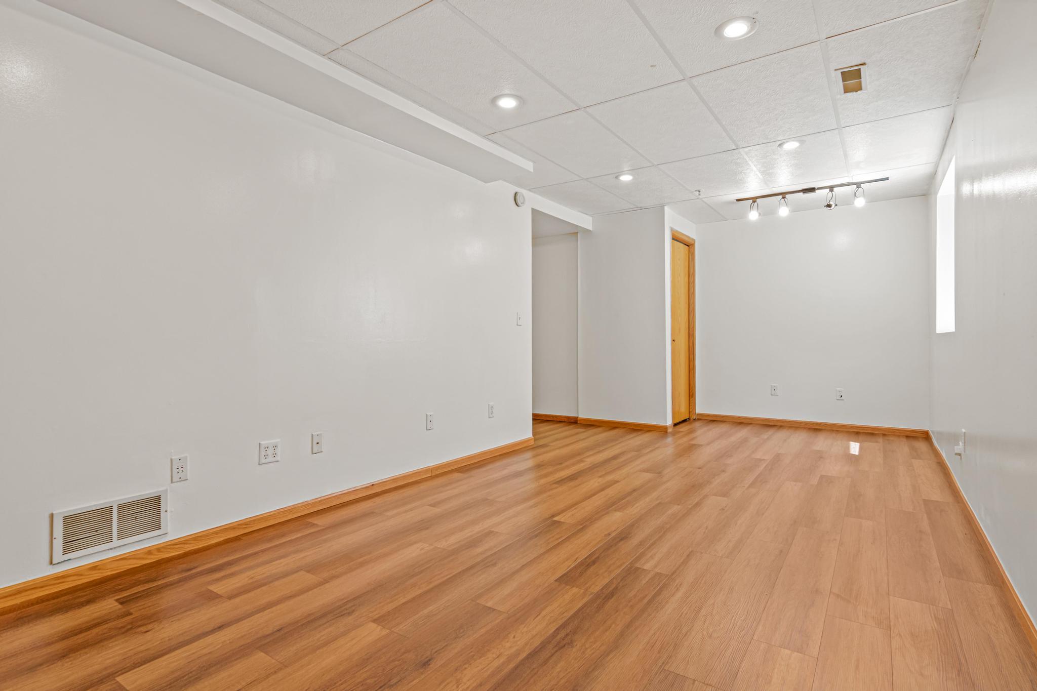 View of Residential at 1108 Mackubin Street, Saint Paul MN 55117, Saint Paul (24 of 44) - Mike Wilen | Minnesota Team Real Estate