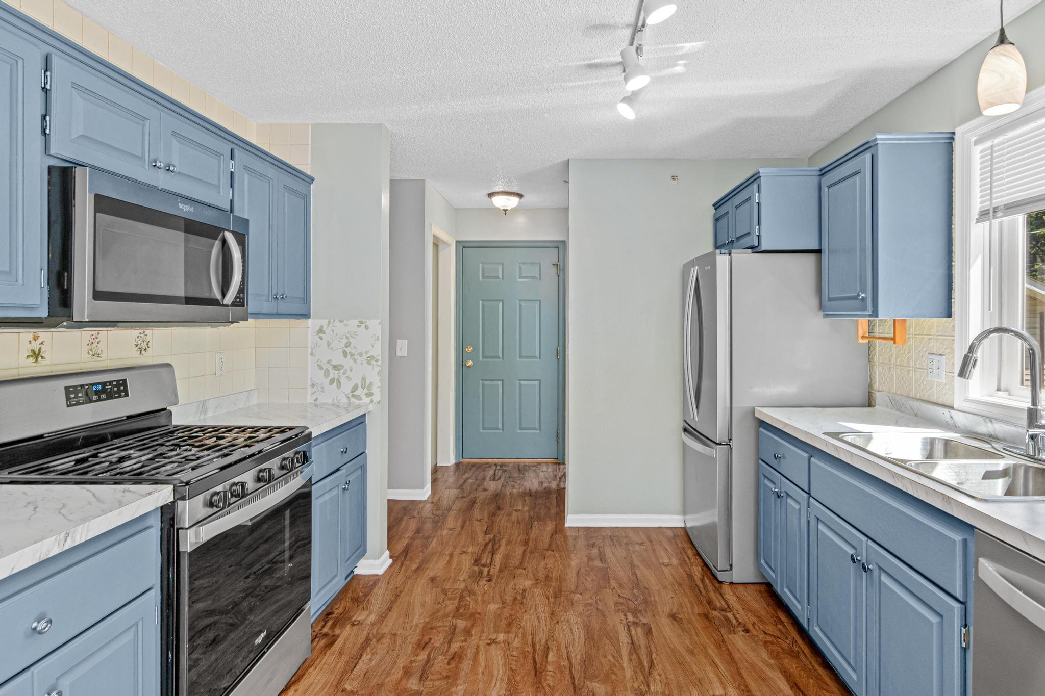 View of Residential at 1108 Mackubin Street, Saint Paul MN 55117, Saint Paul (22 of 44) - Mike Wilen | Minnesota Team Real Estate