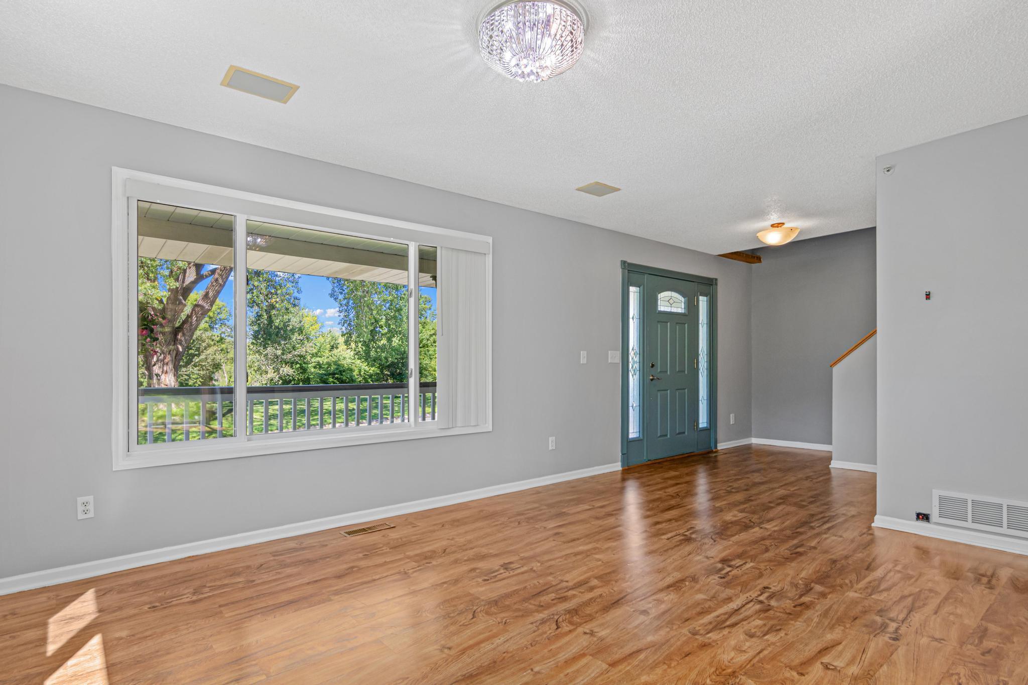 View of Residential at 1108 Mackubin Street, Saint Paul MN 55117, Saint Paul (10 of 44) - Mike Wilen | Minnesota Team Real Estate