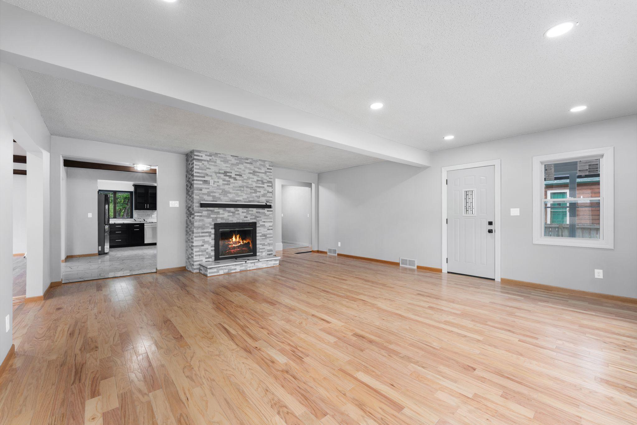 View of Residential at 2020 Arcade Street, Maplewood MN 55109, Maplewood (19 of 38) - Mike Wilen | Minnesota Team Real Estate